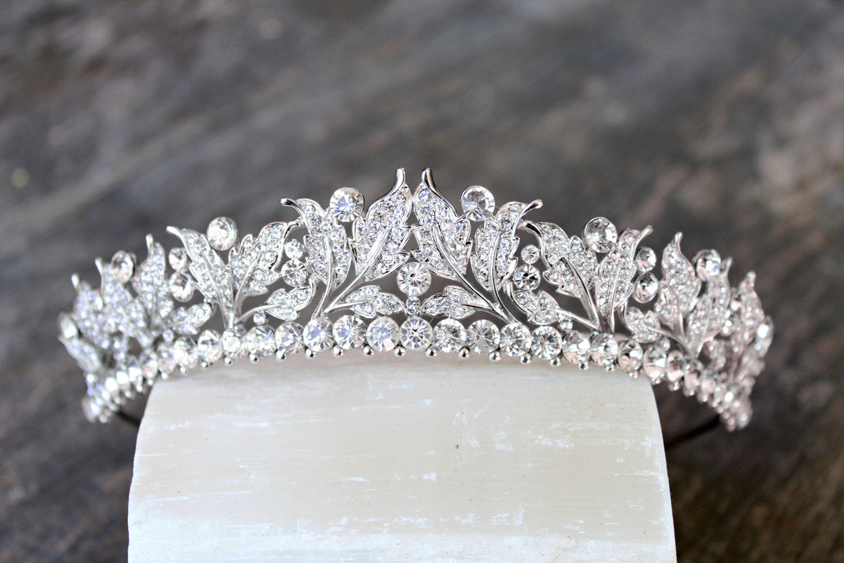 VICTORIA TIARA REAL BRIDE - LINDA