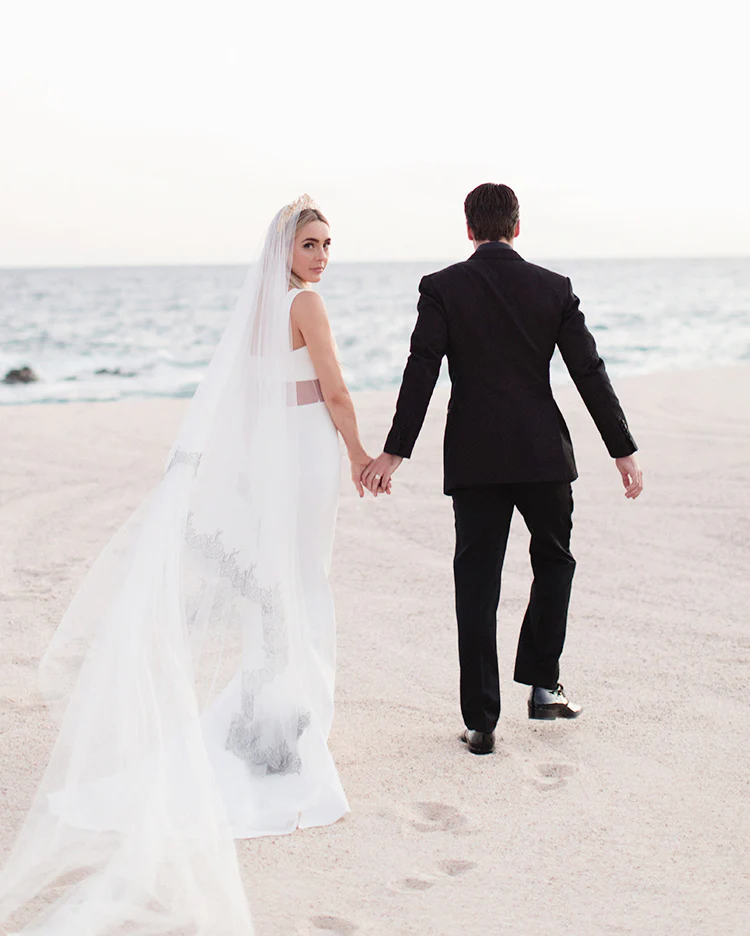 Skinny Confidential Wedding Lauryn Bosstick Veil | EDEN LUXE Bridal
