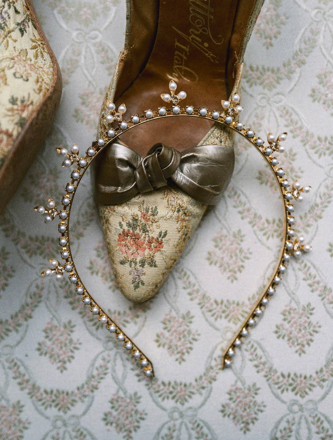 OPHELIA Halo Everyday Tiara – 14k Gold Plated Pearl and Swarovski Crystal Headband, Sophie Kaye x EDEN LUXE Everyday