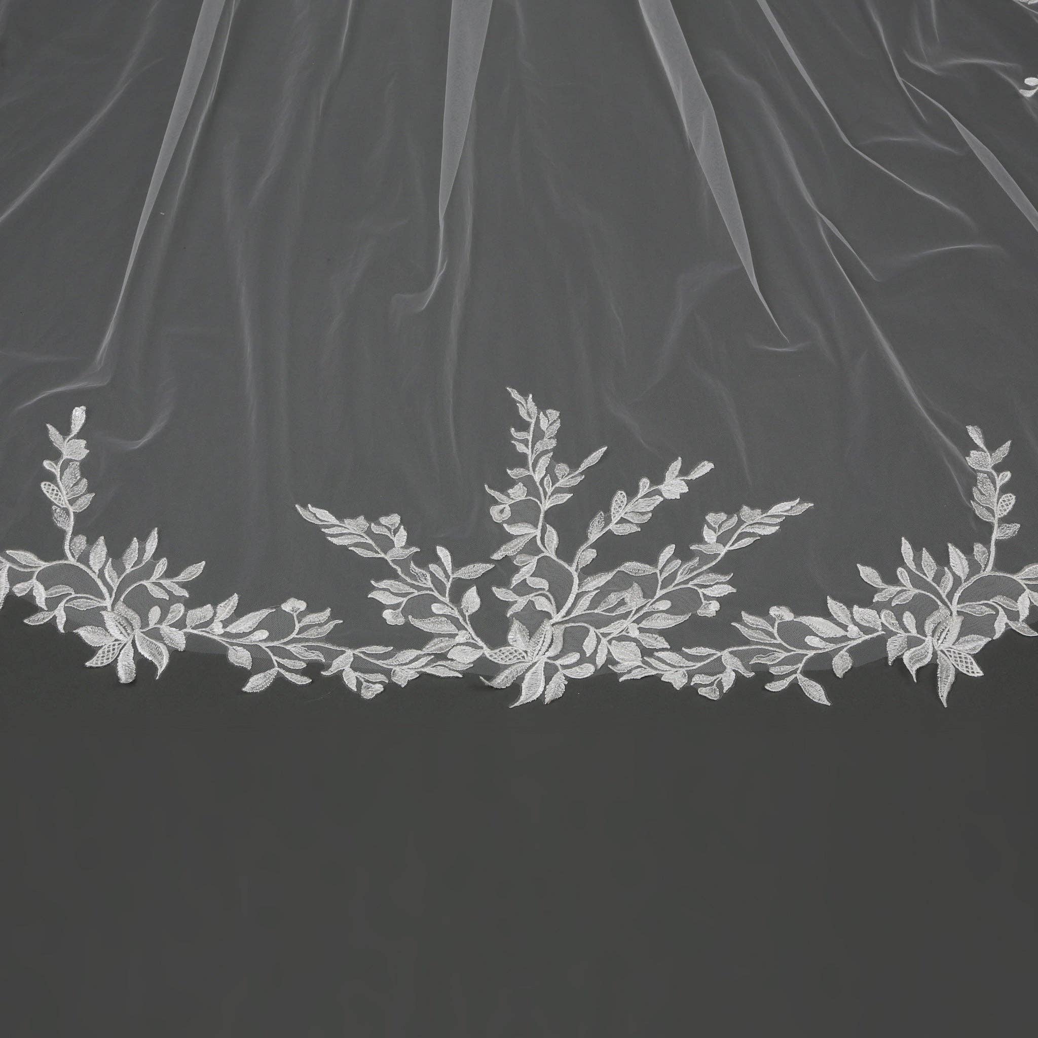 FS6228 Floral Vine Embroidered Lace Bridal Veil 108": Ivory / 108"X72"
