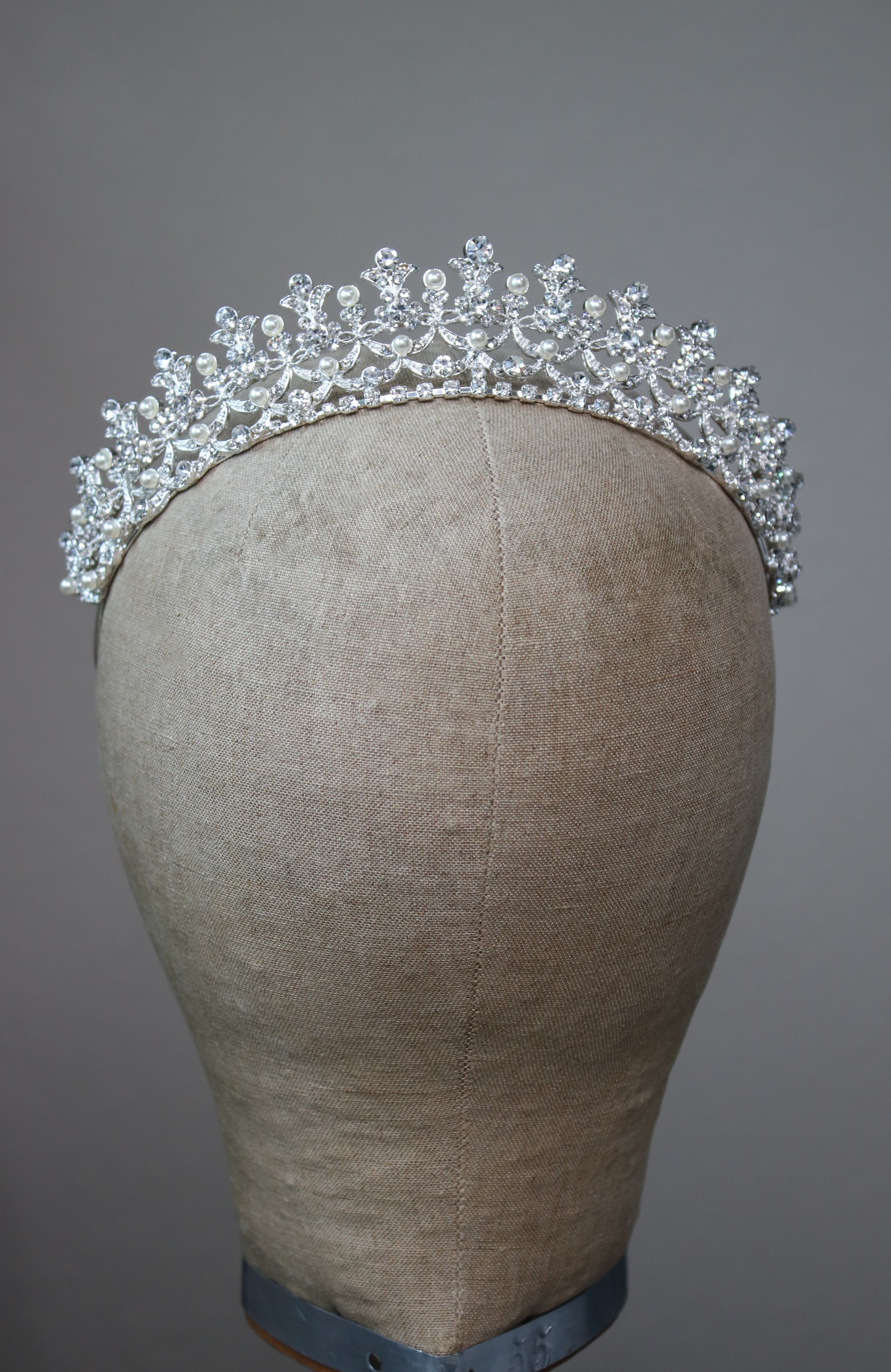 Tiara with Crystals and Pearls | EDEN LUXE Bridal