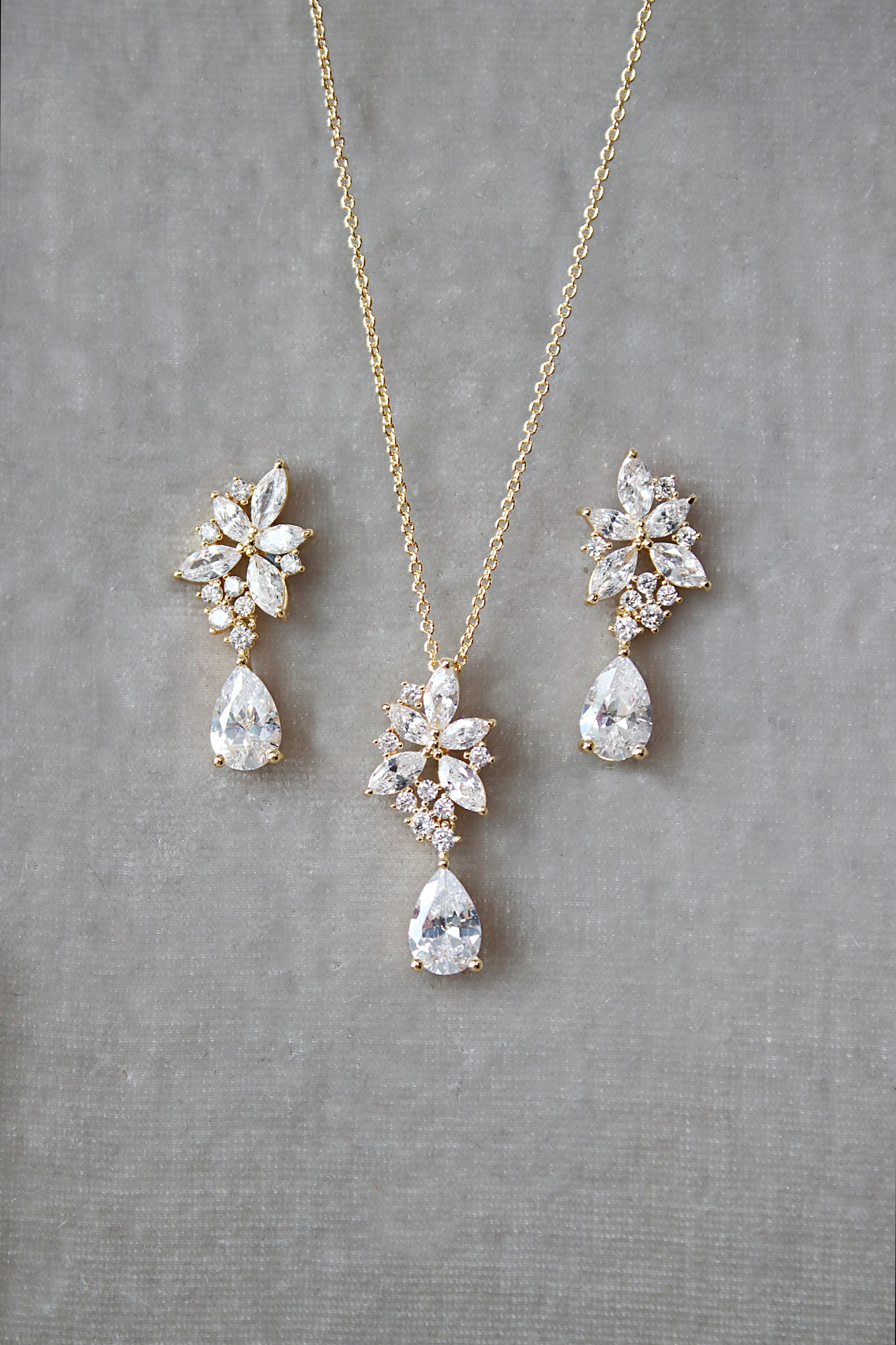 BELLA Bridal Drop Earrings and Necklace Set