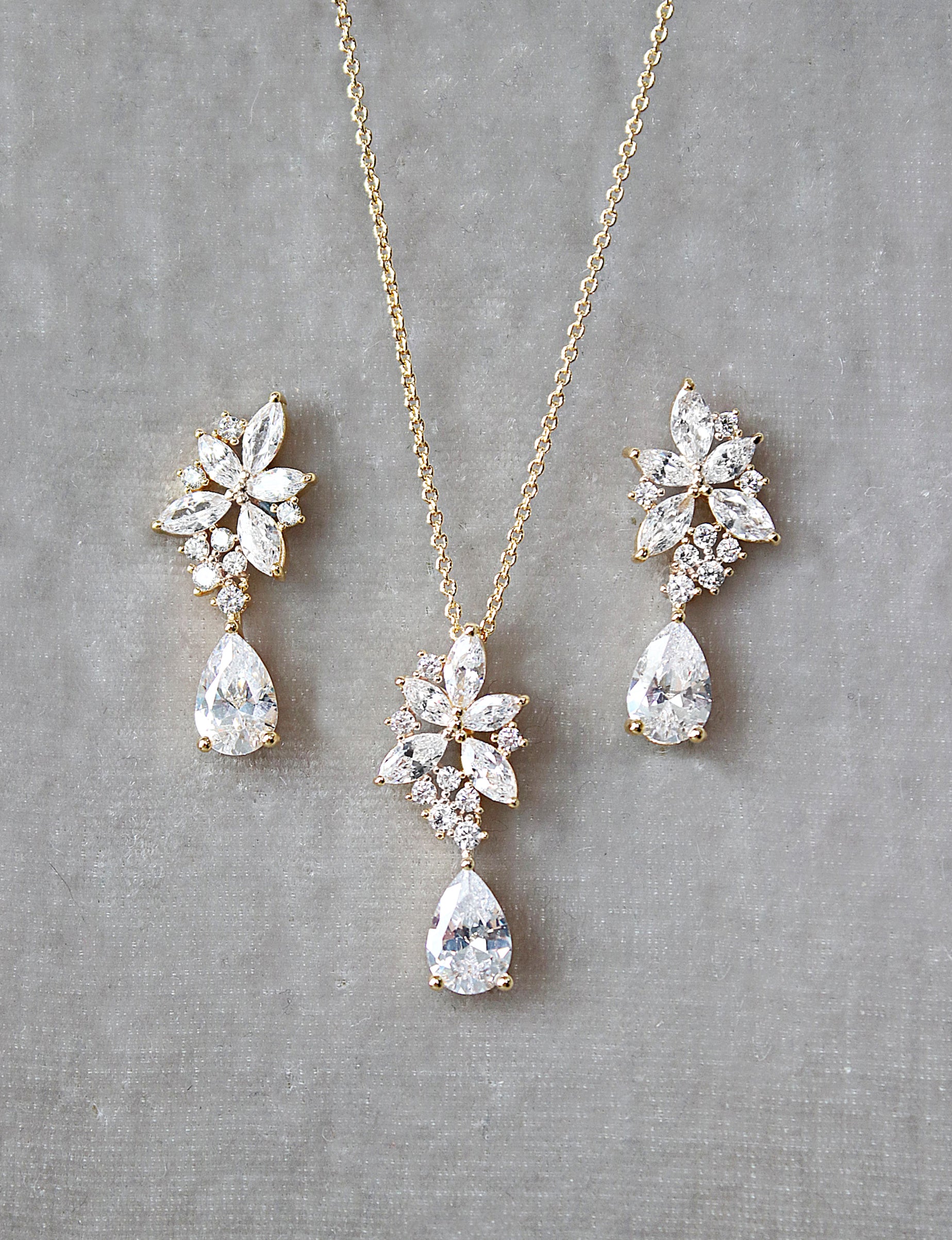 BELLA Bridal Drop Earrings and Necklace Set