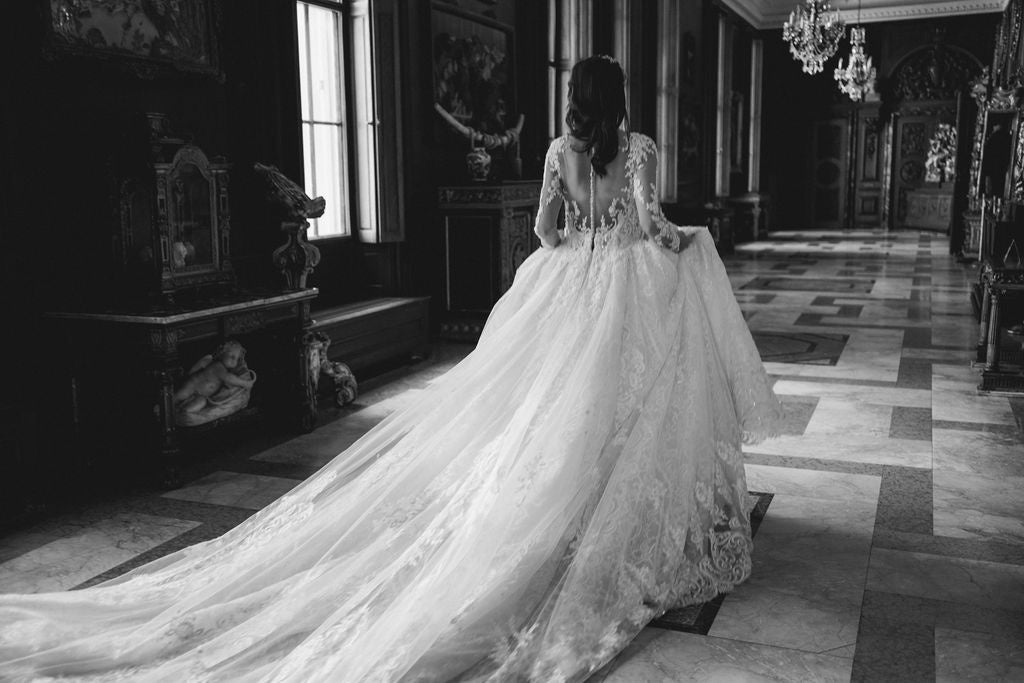 Bride wearing Headpiece | EDEN LUXE Bridal