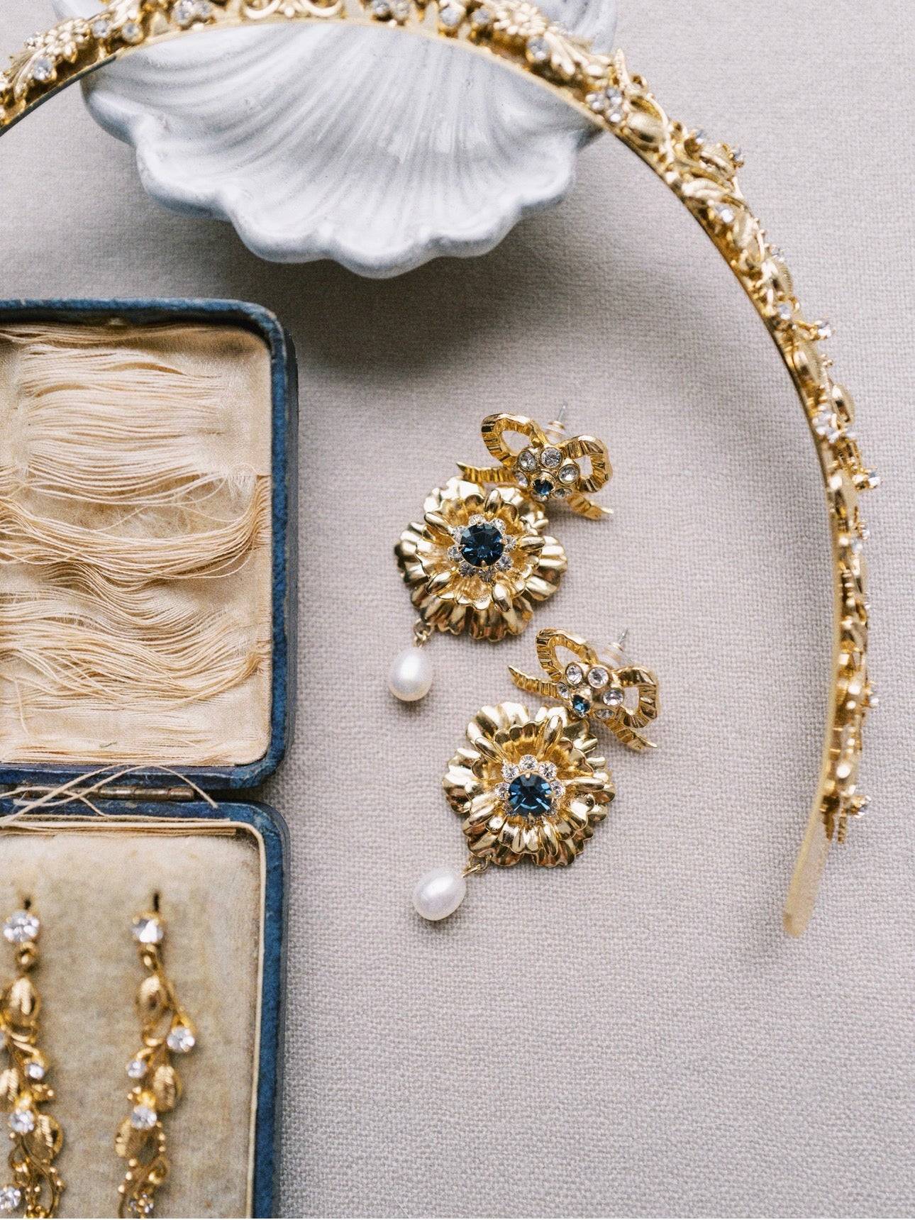 SOPHIE Petite Freshwater Pearl Antique Inspired Earrings - EDEN LUXE Everyday
