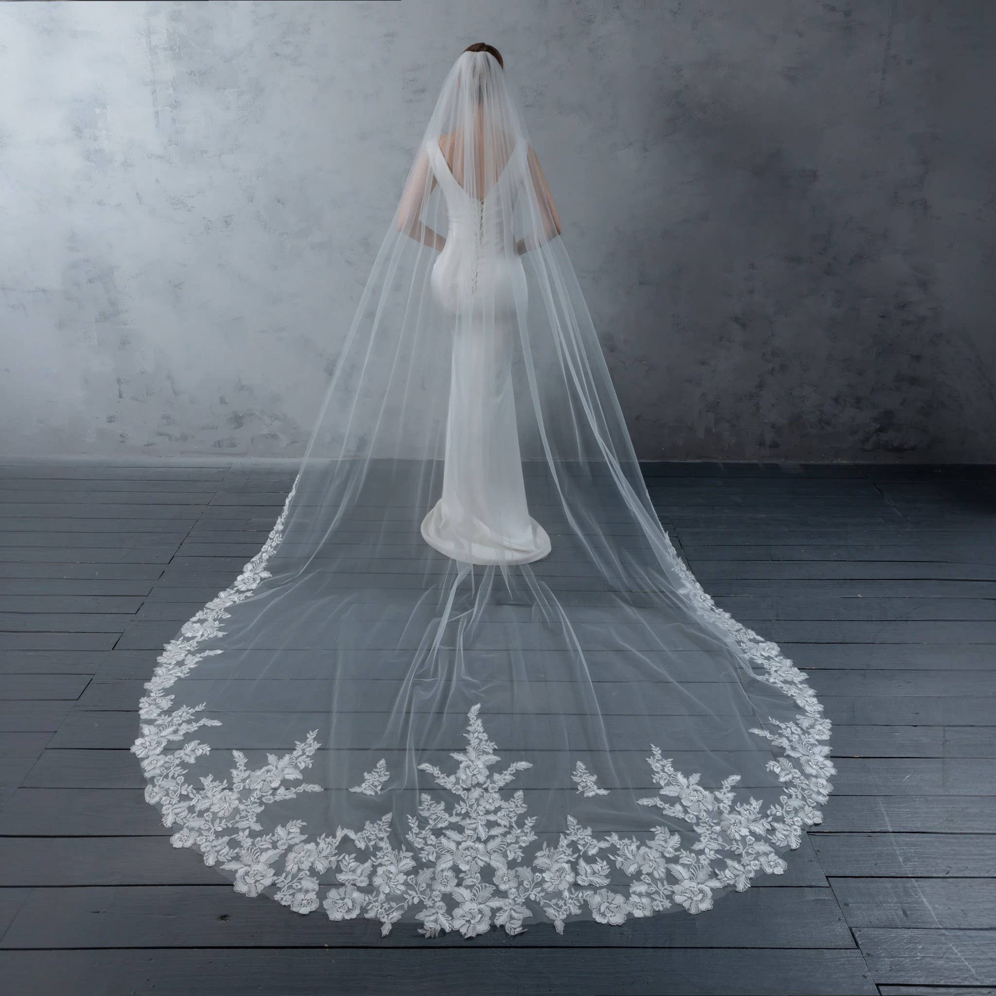 ROSELLA ORIGINAL FS6289 Floral Embroidered Lace Bridal Veil Rhinestones 120": Ivory / 120"x90"