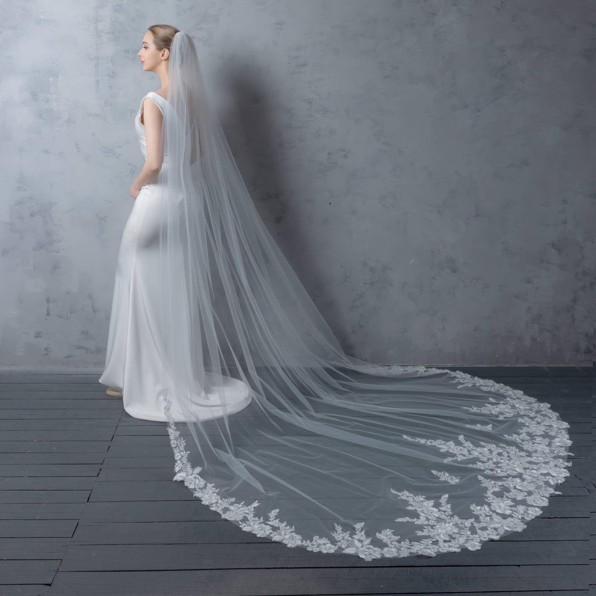 ROSELLA ORIGINAL FS6289 Floral Embroidered Lace Bridal Veil Rhinestones 120": Ivory / 120"x90"