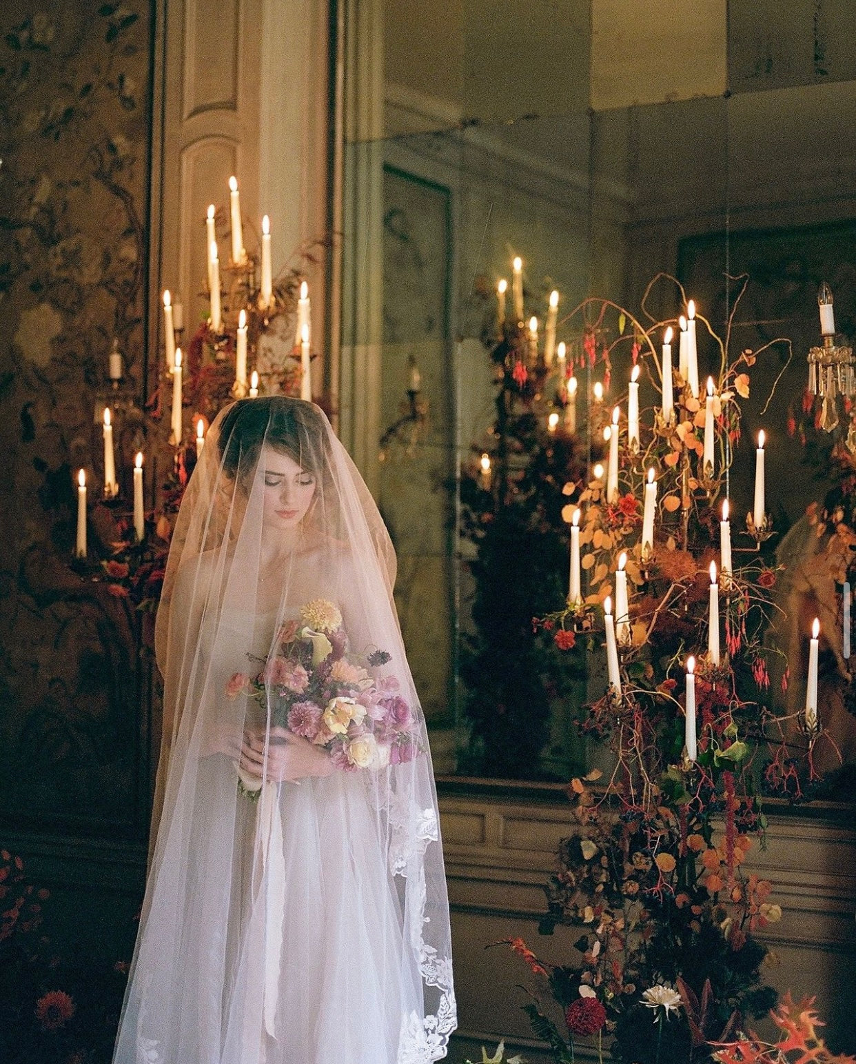 MANDA Lace Royal Cathedral 1 Layer Wedding Veil