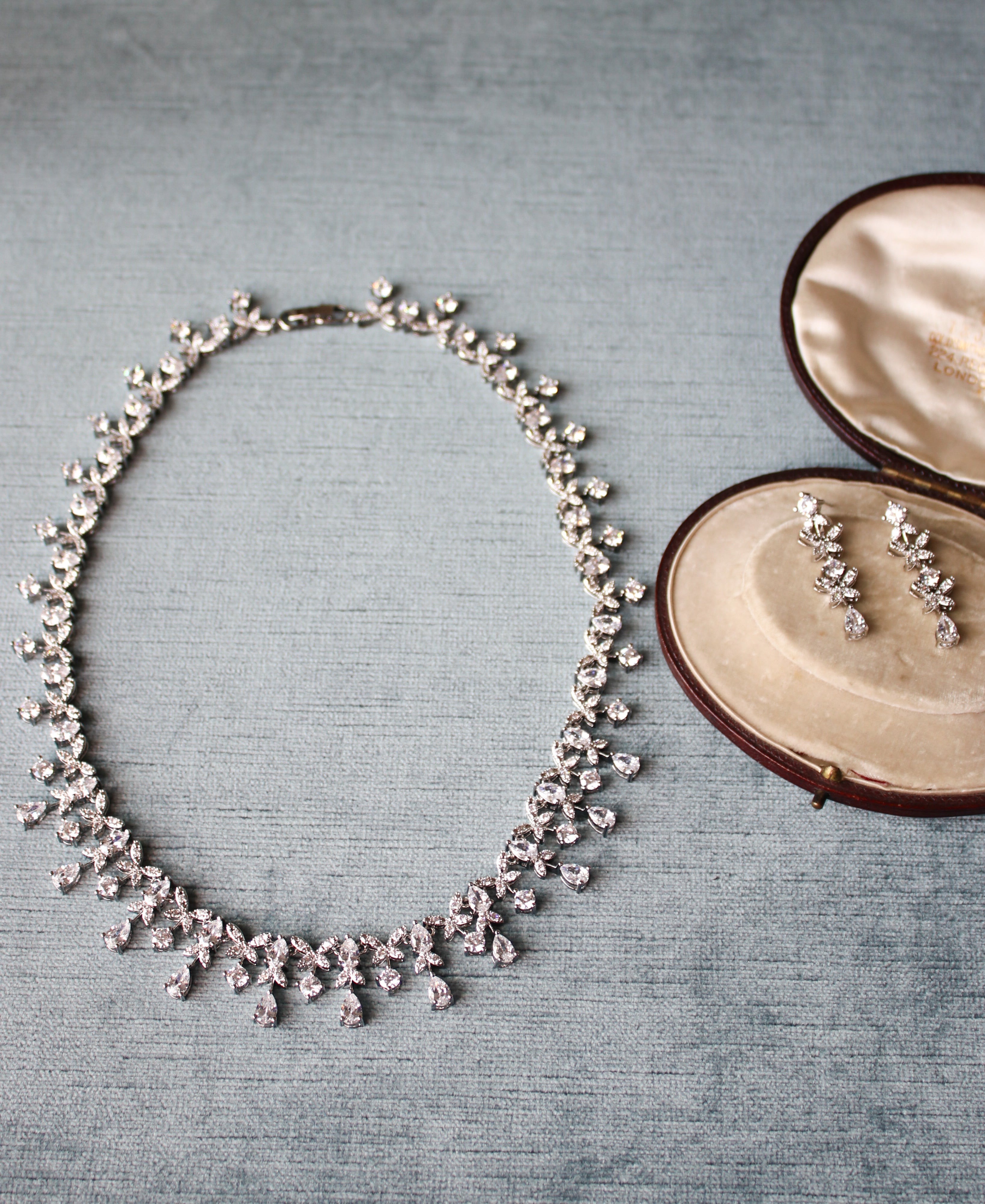 ROBINA Simulated Diamond Necklace and Earrings Set