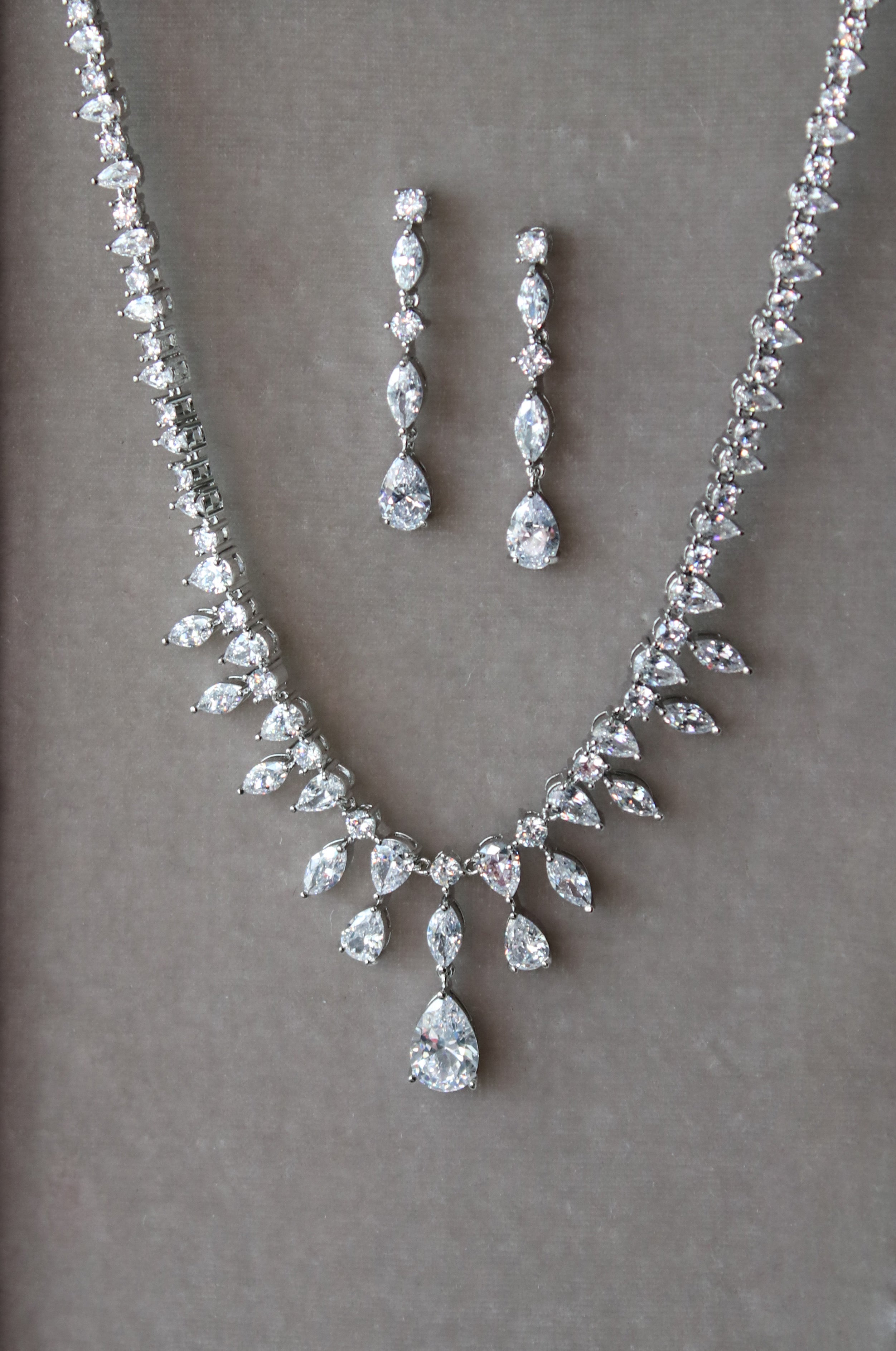 GISELLE Simulated Diamond Bridal Jewelry Set  | EDEN LUXE Bridal