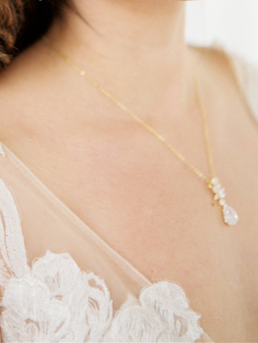 EDEN LUXE Bridal Earrings SERENA Drop Earrings & Necklace Set