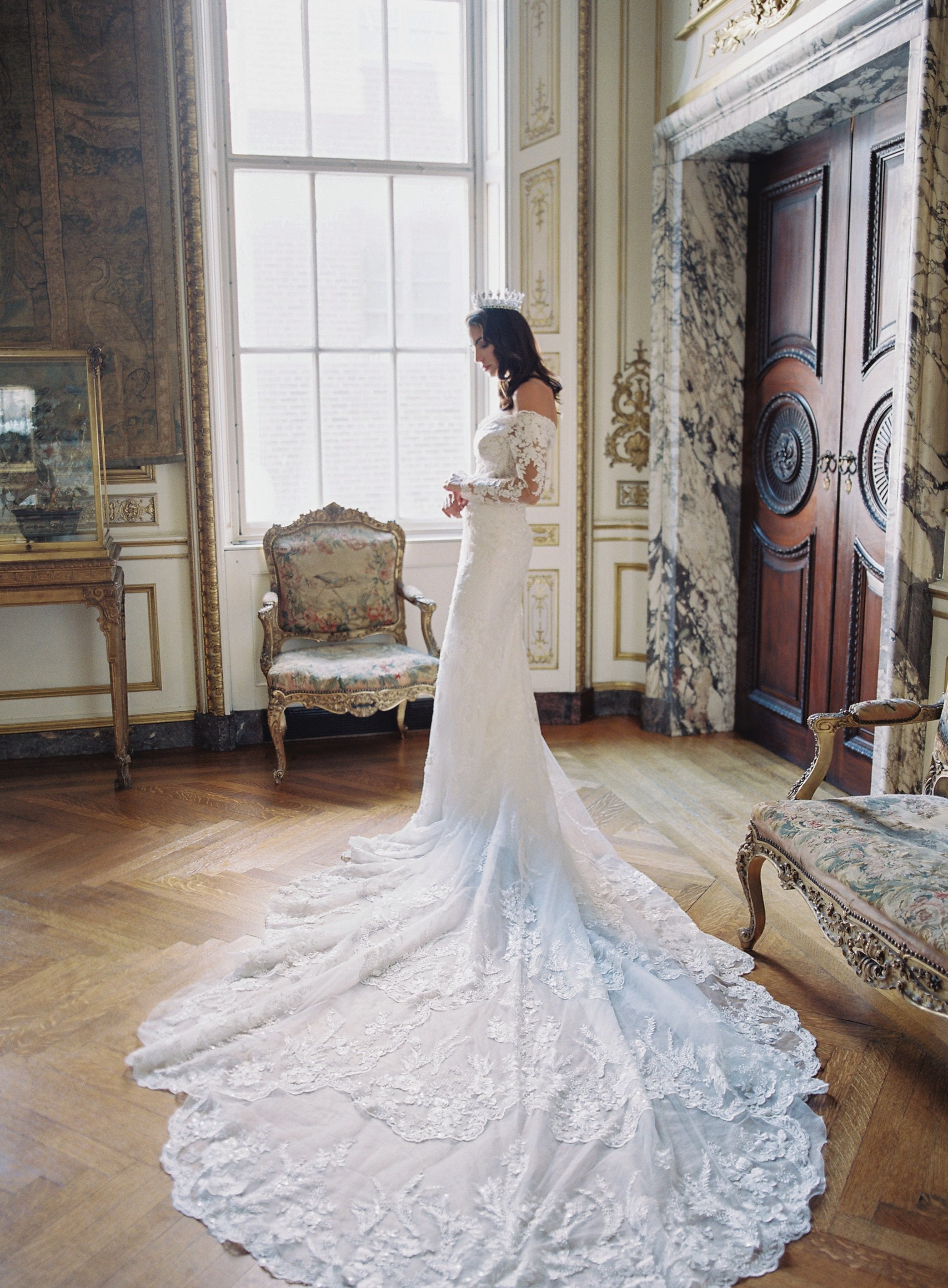 EDEN LUXE Bridal Full Crown RACHEL Simulated Diamond Royal Bridal Full Crown