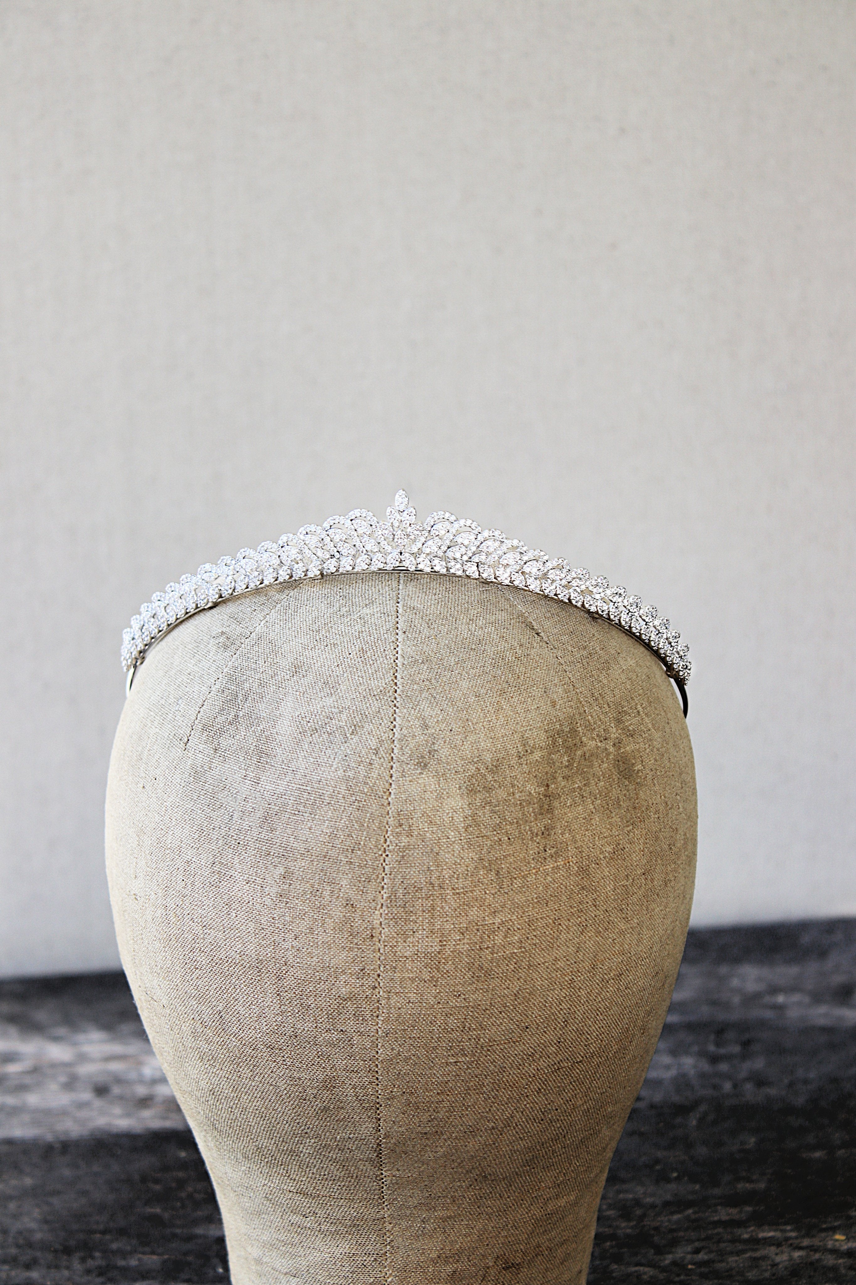 EDEN LUXE Bridal Tiara COLETTE Petite Tiara