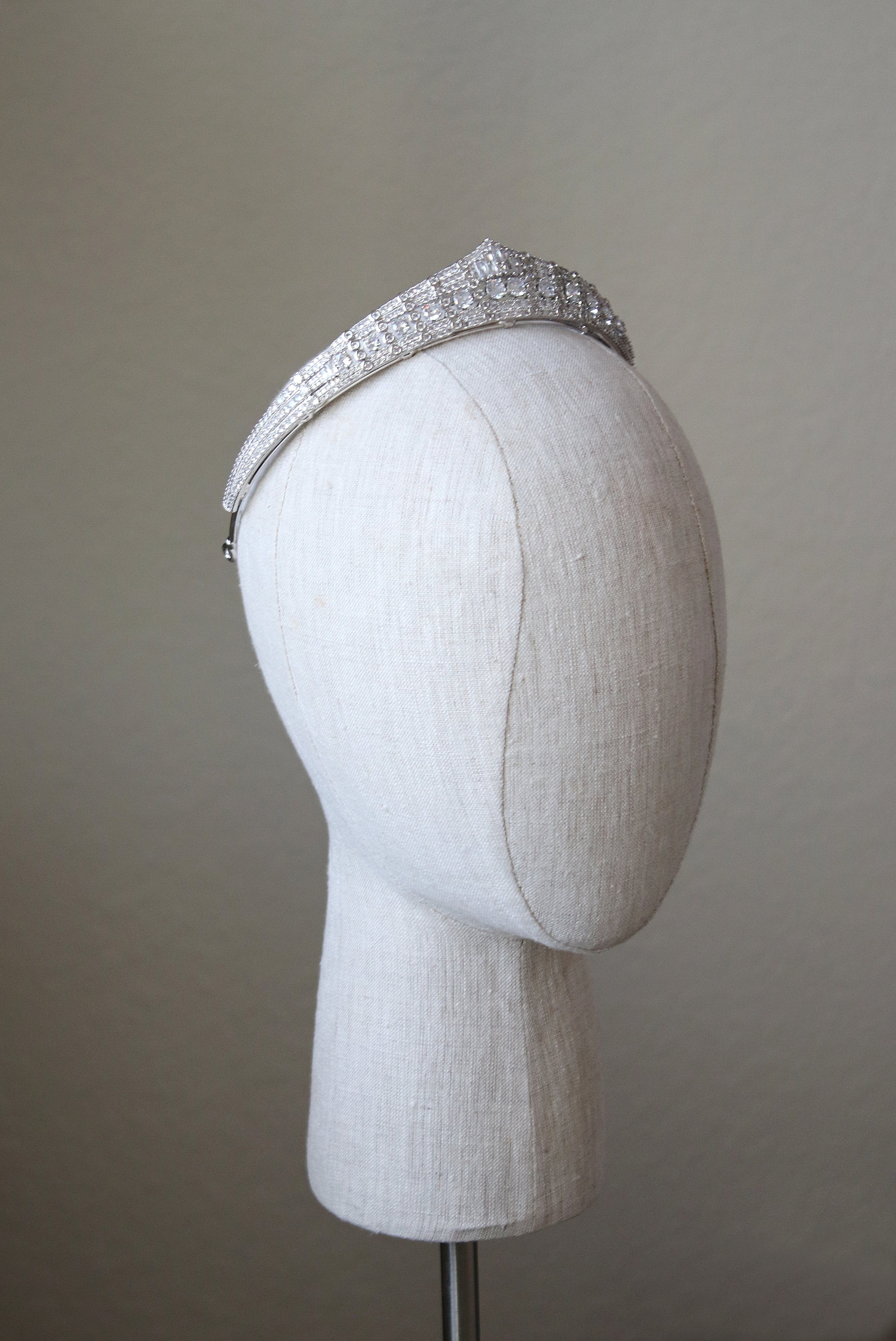 EDEN LUXE Bridal Tiara DUCHESS OF CALABRIA Simulated Diamond Royal Bridal Crown