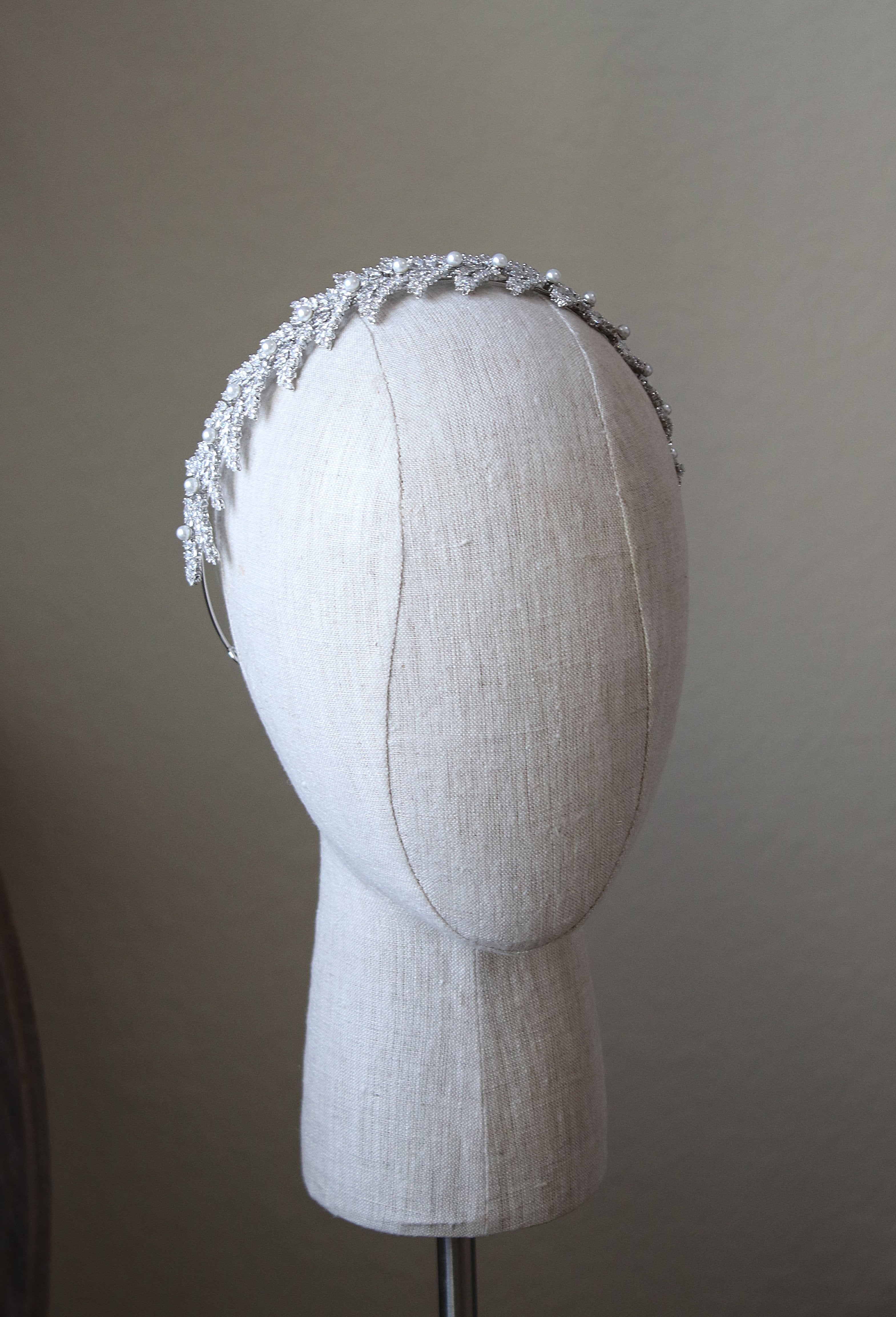 EDEN LUXE Bridal Tiara HOLLY Simulated Diamond Bridal and Pearl Headpiece Tiara