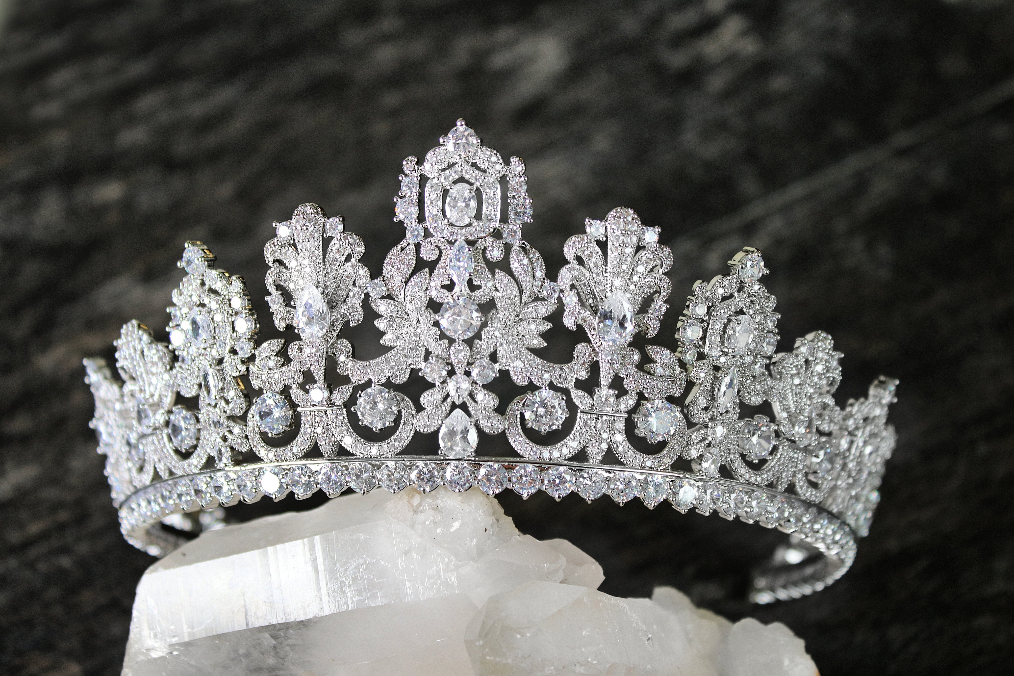 diamond crown