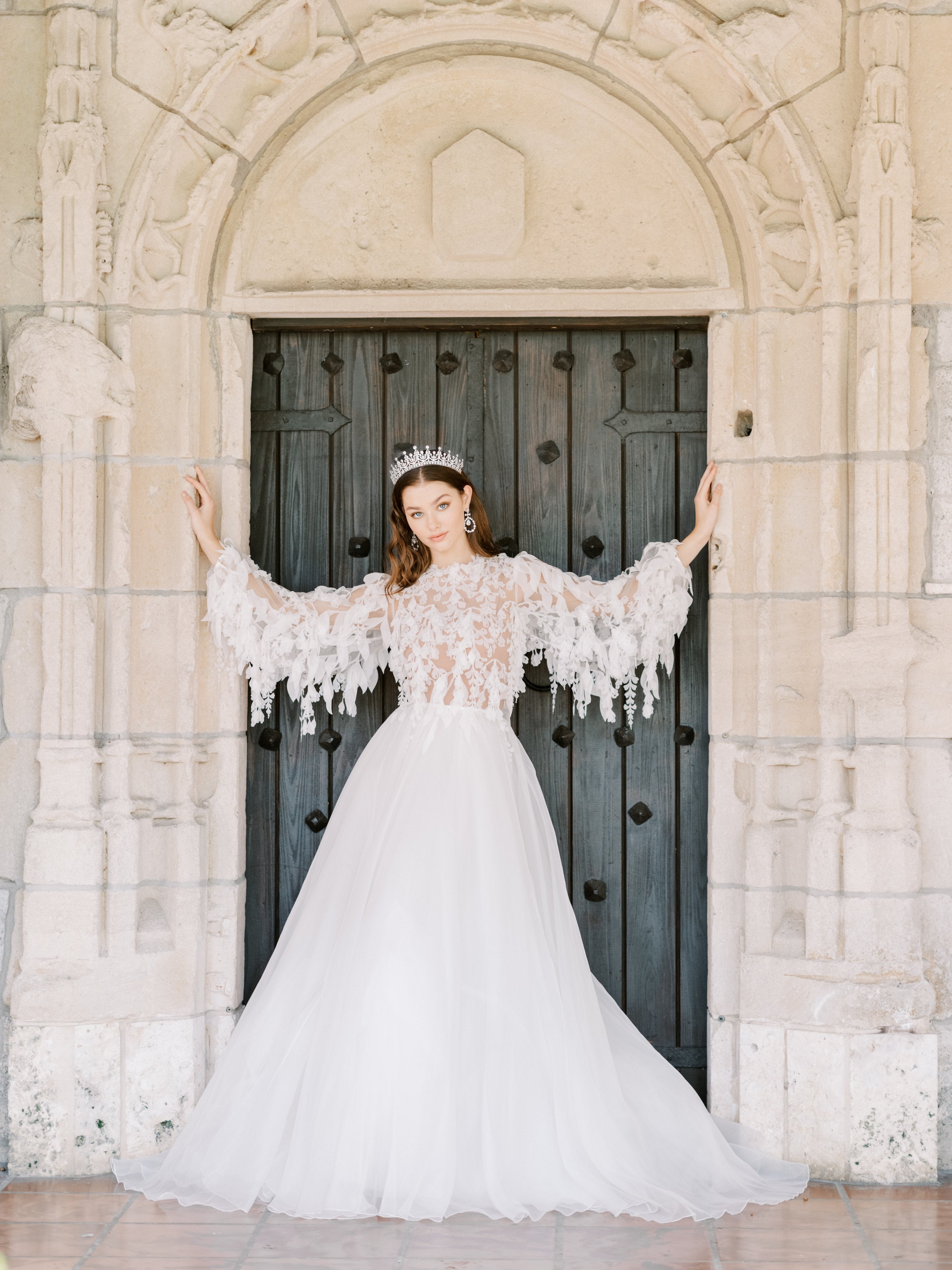 EDEN LUXE Bridal Tiara PETITE QUEEN VICTORIA Simulated Diamond Royal Bridal Crown