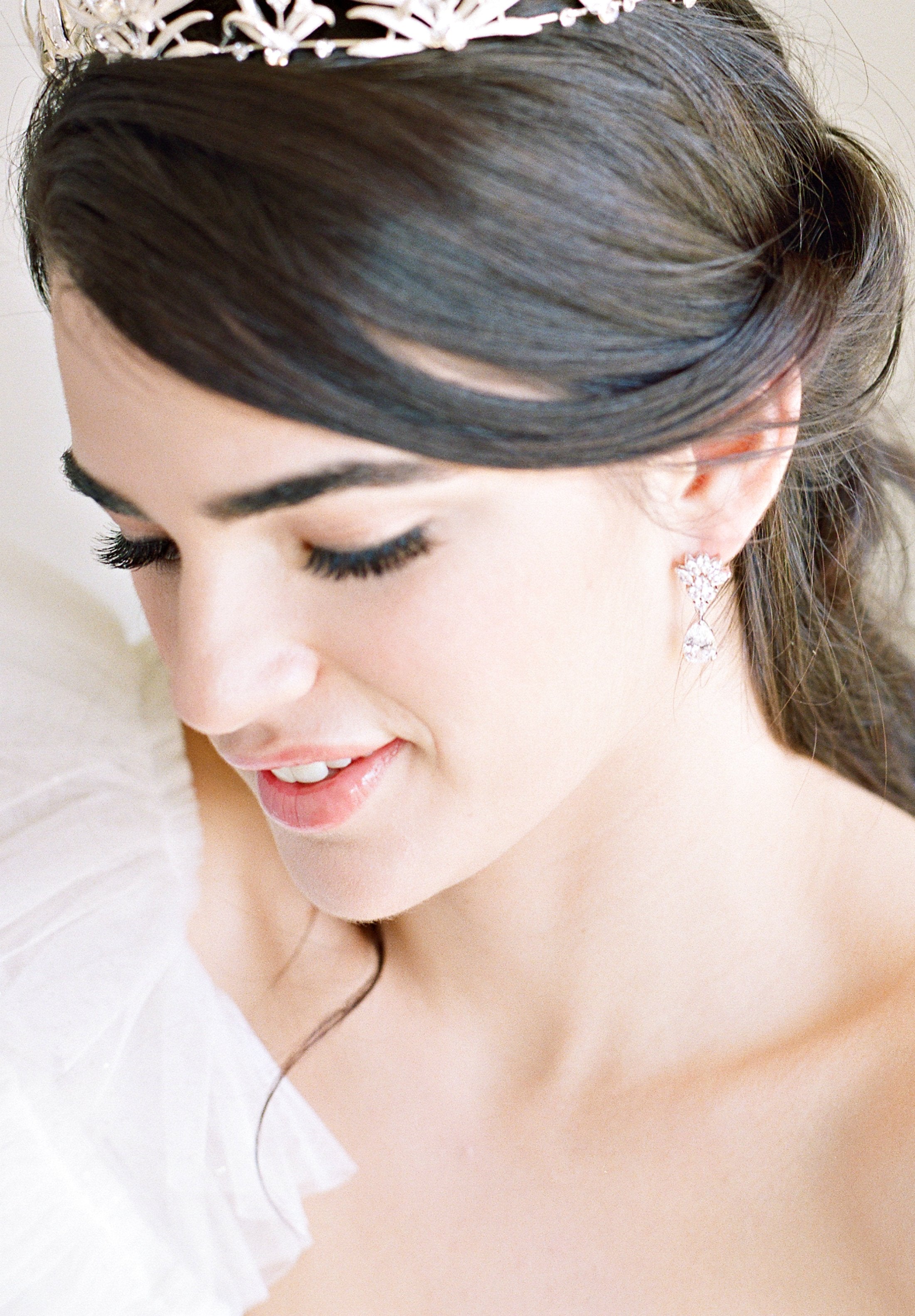 EDEN LUXE Bridal Tiara SOPHIA Simulated Diamond and Pearl Tiara and Earrings Set