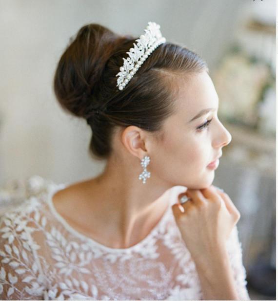 EDEN LUXE Bridal Tiara VICTORIA Swarovski Crystal and Pearl Bridal Tiara