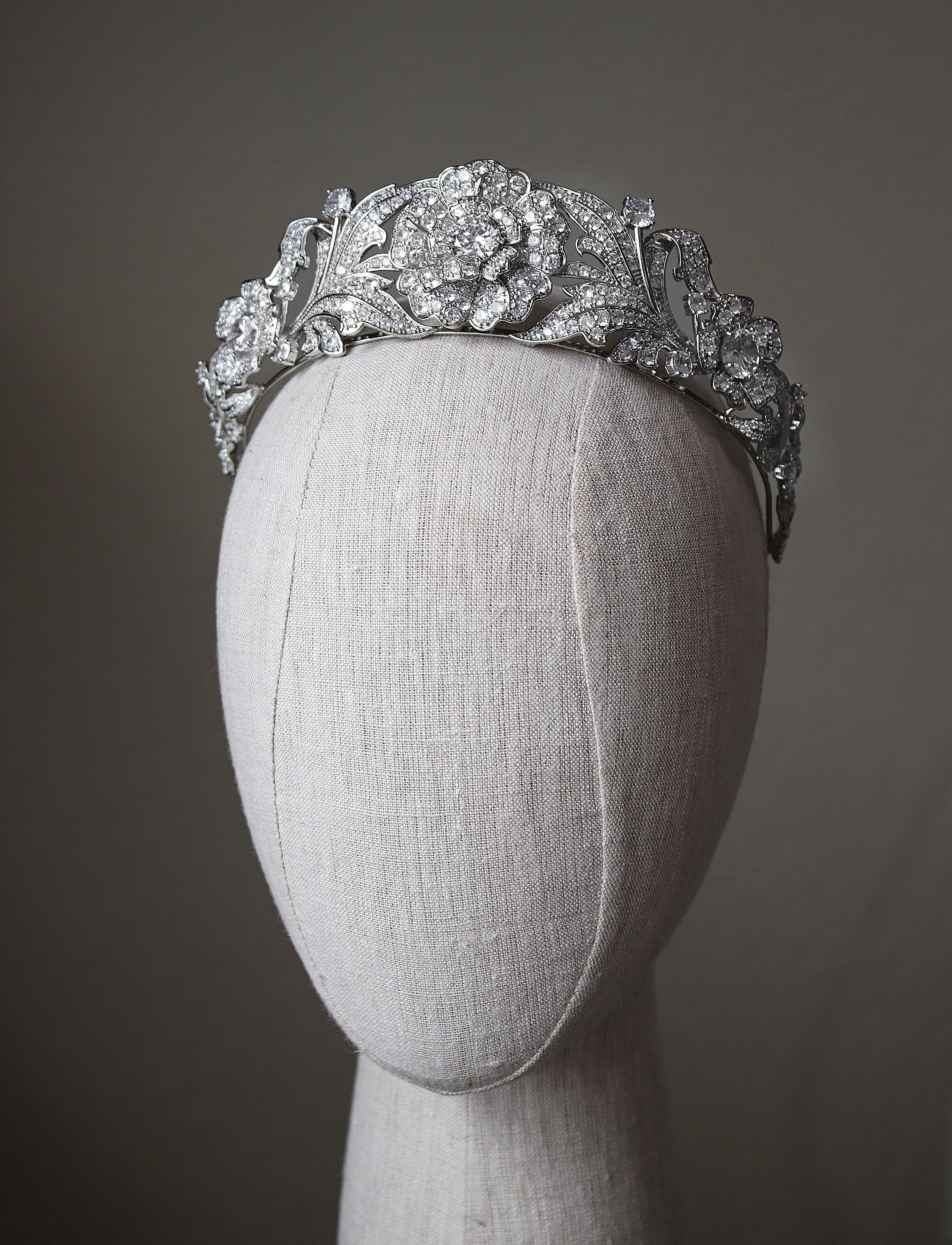 Chaumet Tiara  Headpiece jewelry, Princess jewelry, Royal jewelry