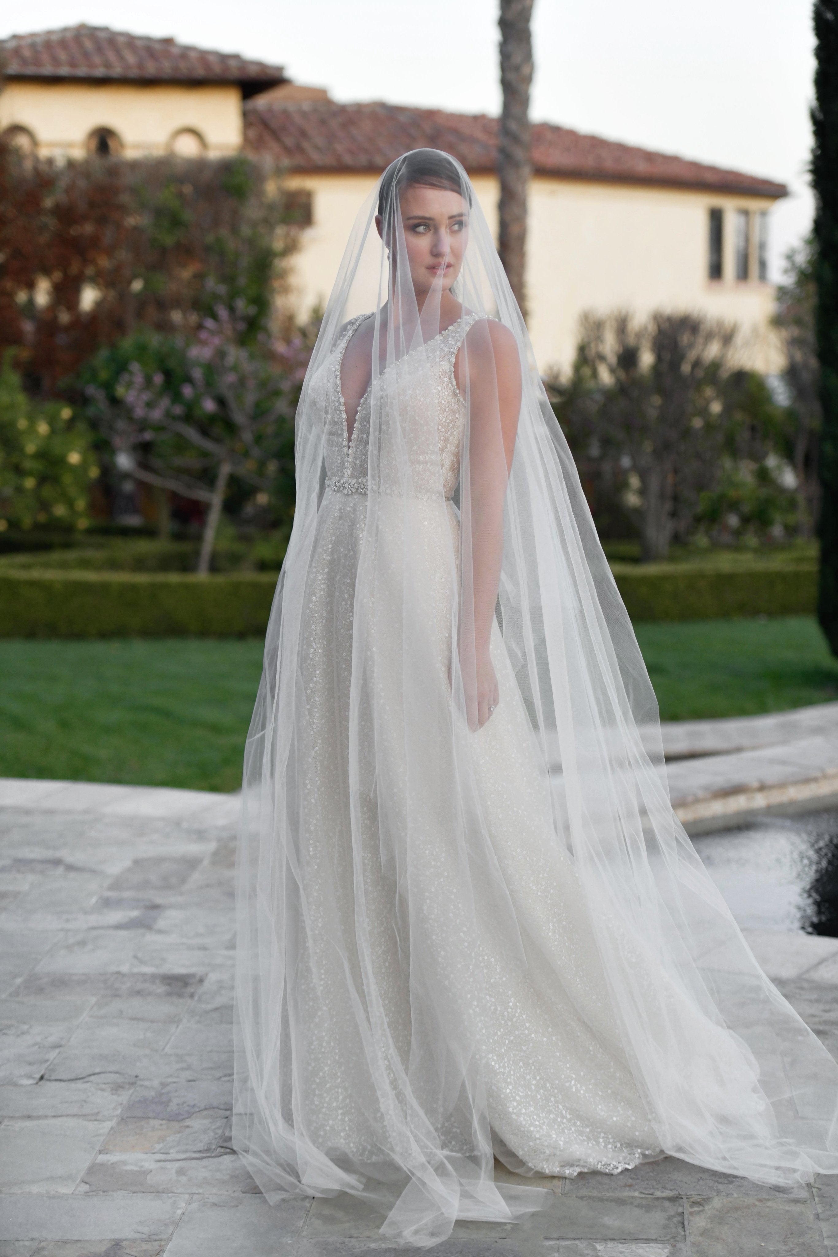 EDEN LUXE Bridal Veil GRANDE AMBRELL Extra Long Royal Cathedral Drop Veil
