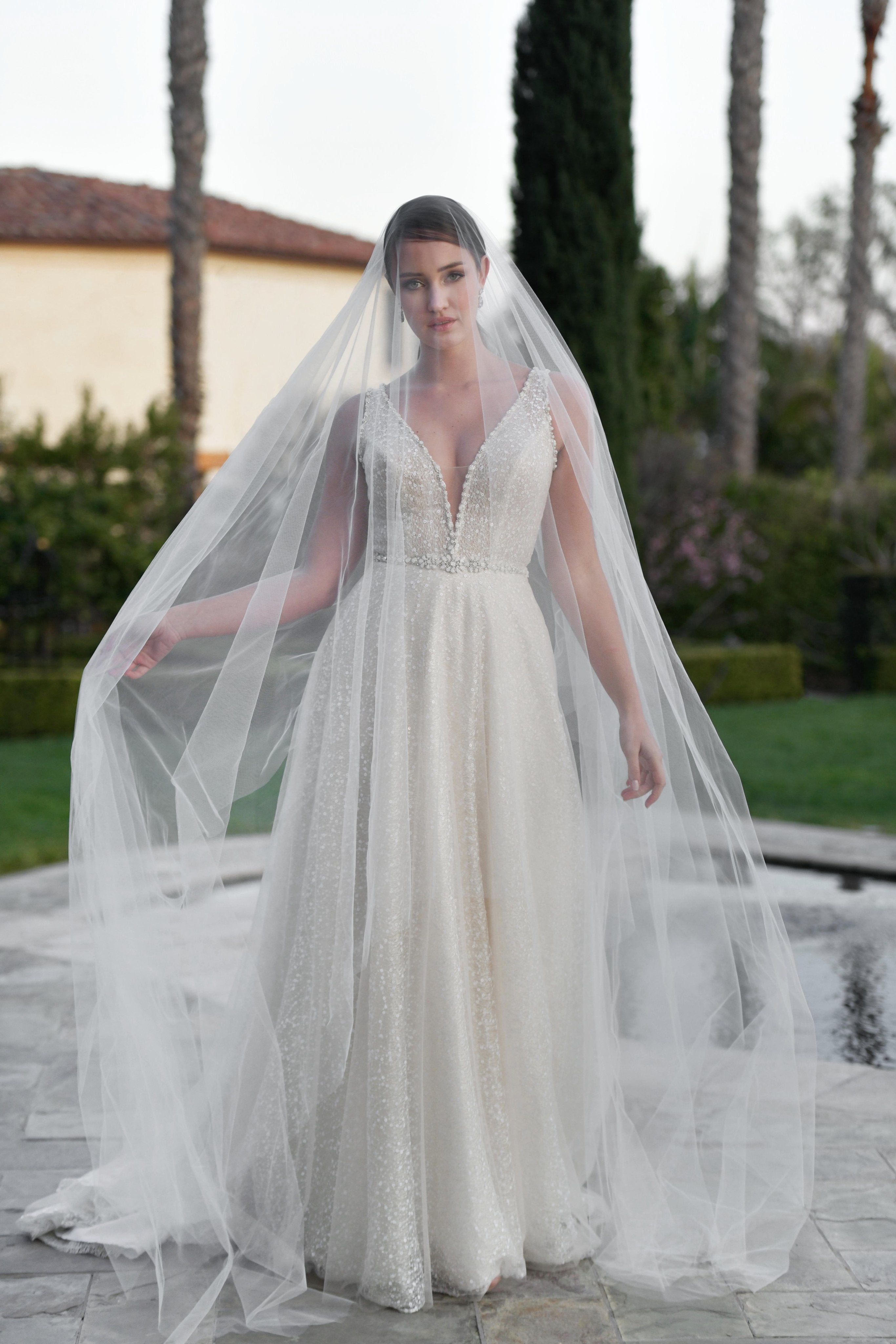 EDEN LUXE Bridal Veil GRANDE AMBRELL Extra Long Royal Cathedral Drop Veil