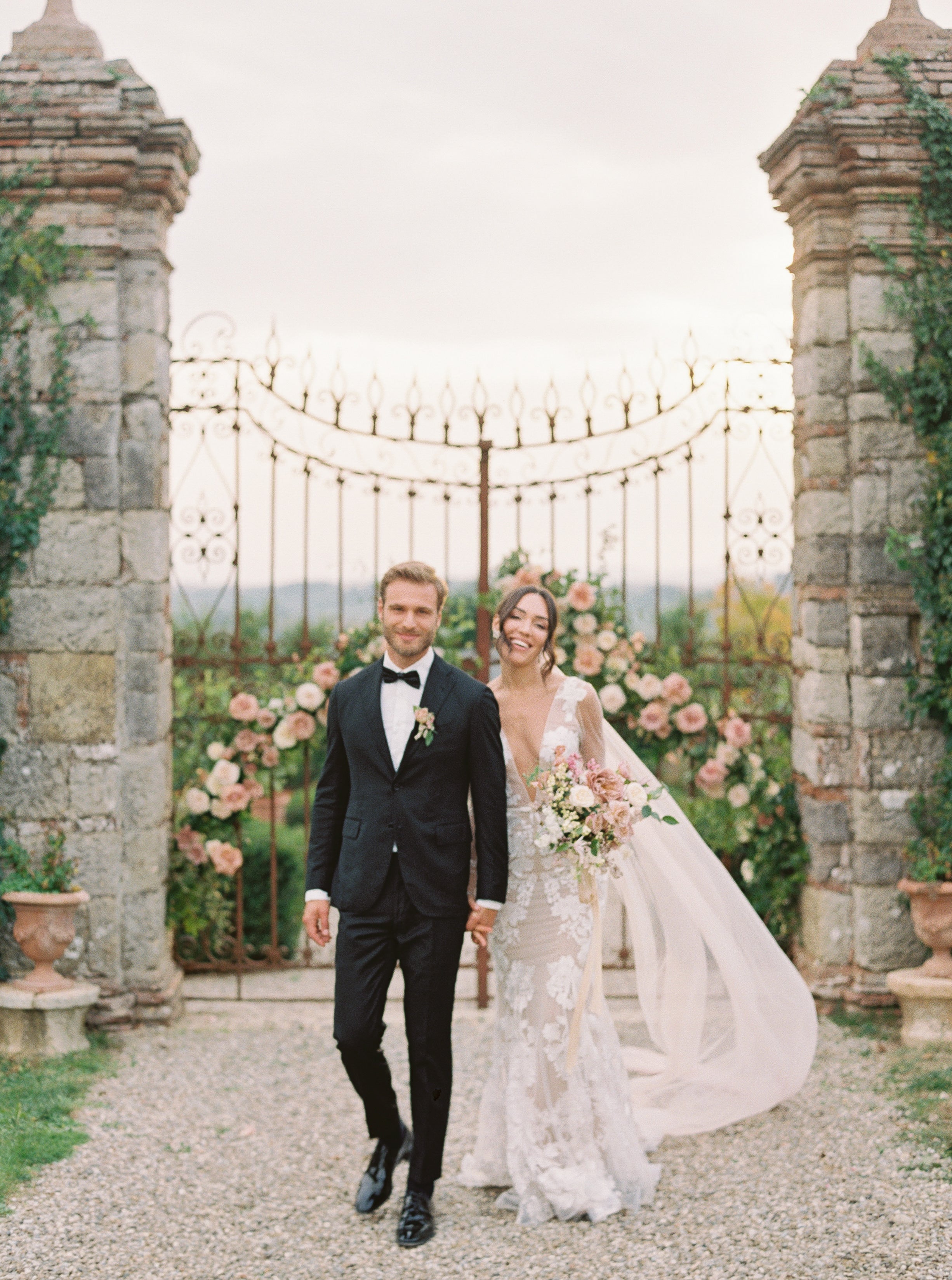 EDEN LUXE Bridal Veils Blush ALANA Blush Ultra Long Royal Cathedral 1 Layer Wedding Veil