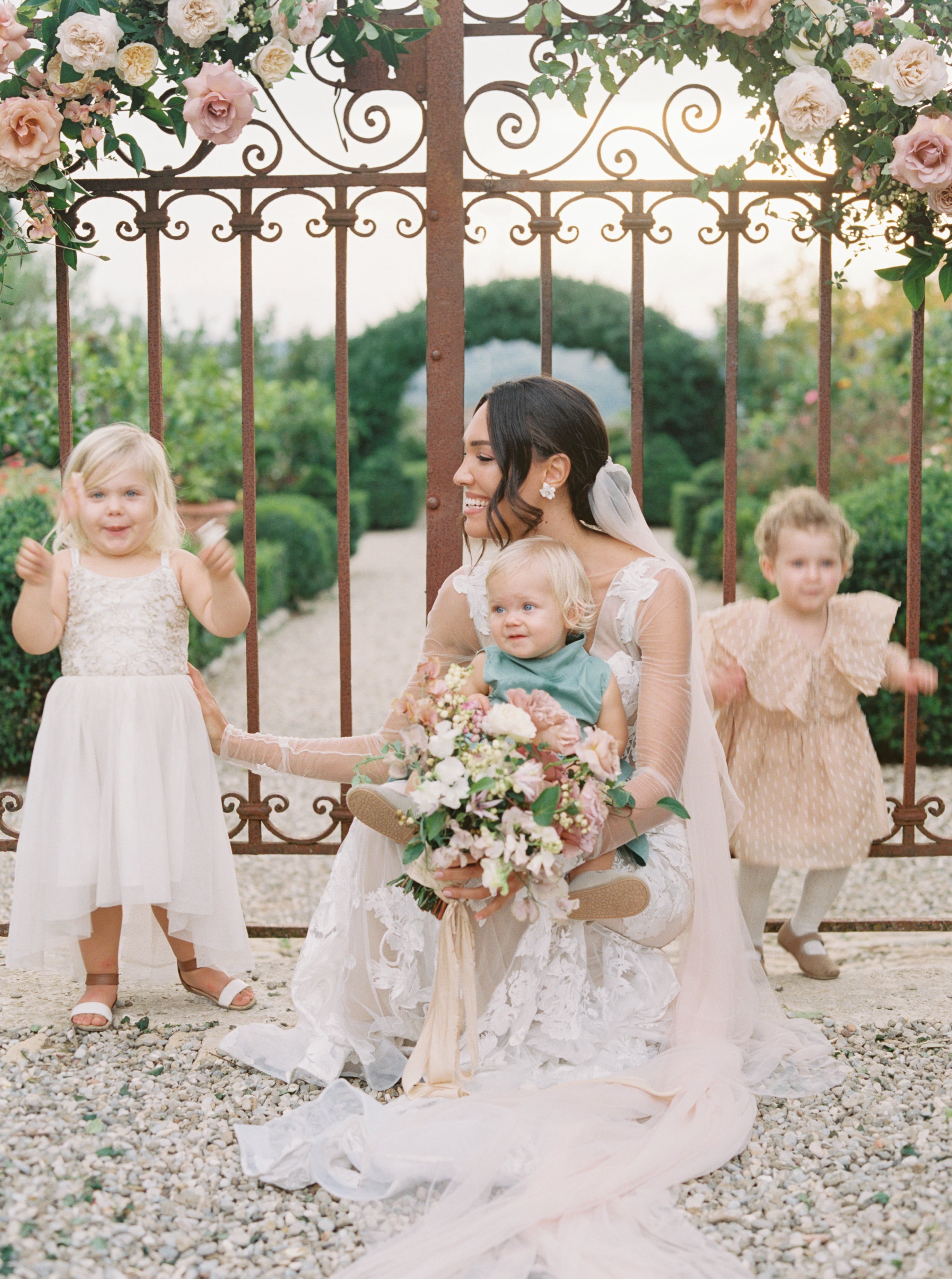 EDEN LUXE Bridal Veils Blush GABRIELLE Blush Ultra Long Royal Cathedral 1 Layer Wedding Veil