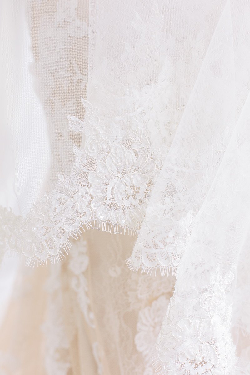 EDEN LUXE Bridal Veils PIPPA Lace Cathedral Drop Veil