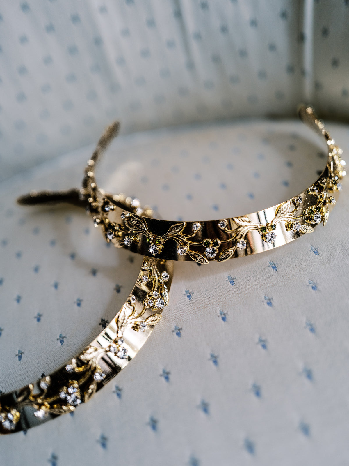 WHEATLEY Halo Everyday Tiara™ – 14k Gold Plated Swarovski Crystal Vine Headband, Sophie Kaye x EDEN LUXE Everyday