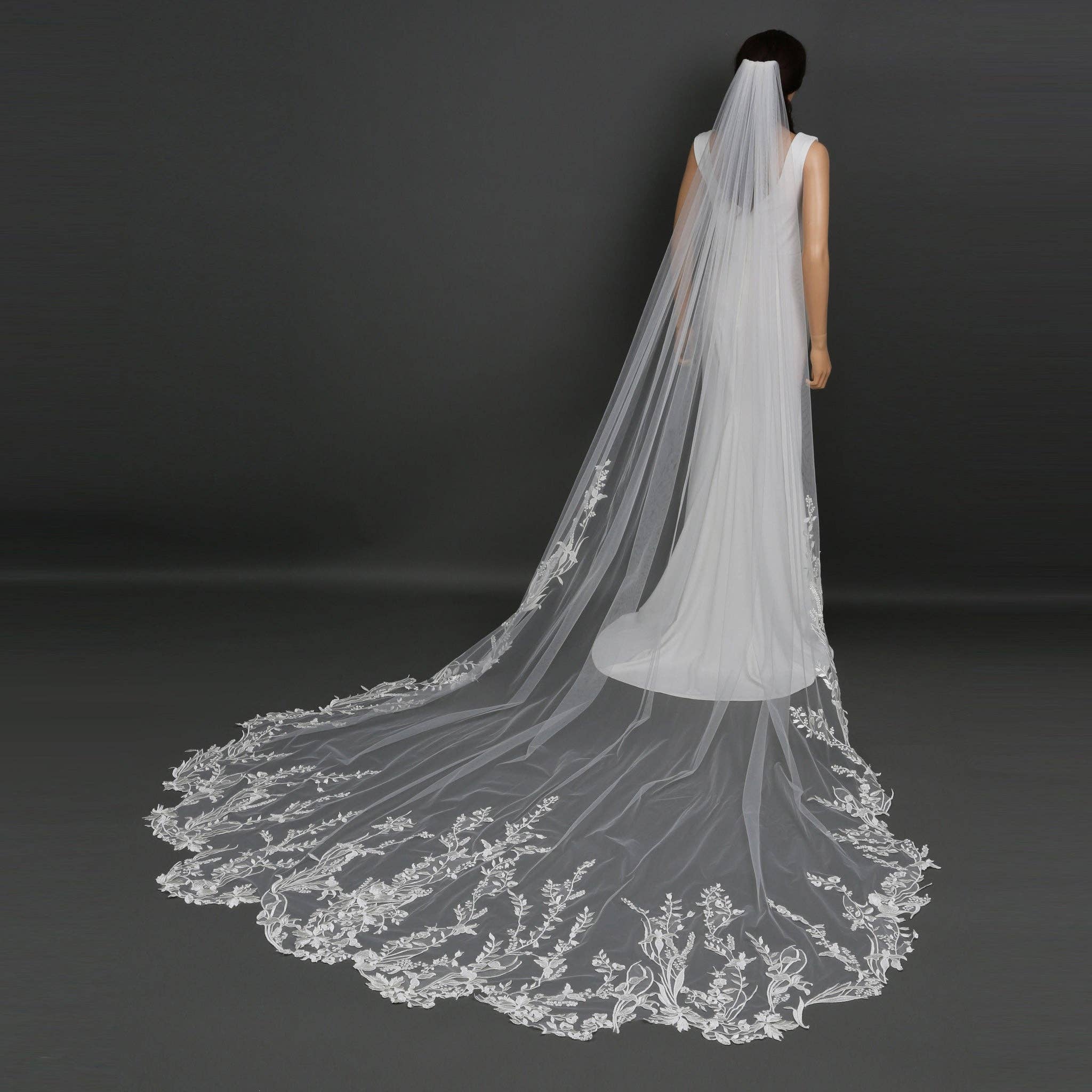 Luxury ivory bridal veil, cathedral length, with scalloped floral lace edge and fine illusion tulle for romantic weddings | EDEN LUXE Bridal 