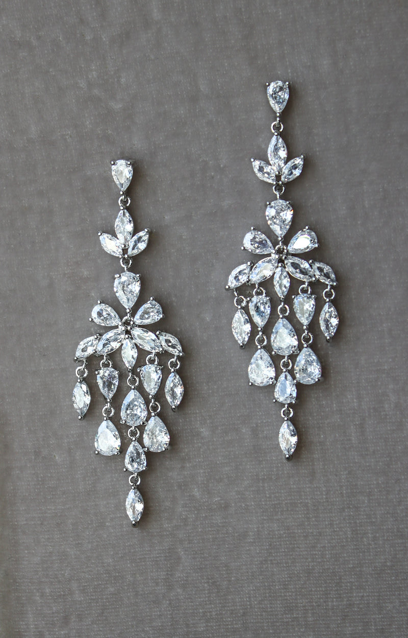 ESMÉ chandelier earrings | EDEN LUXE Bridal