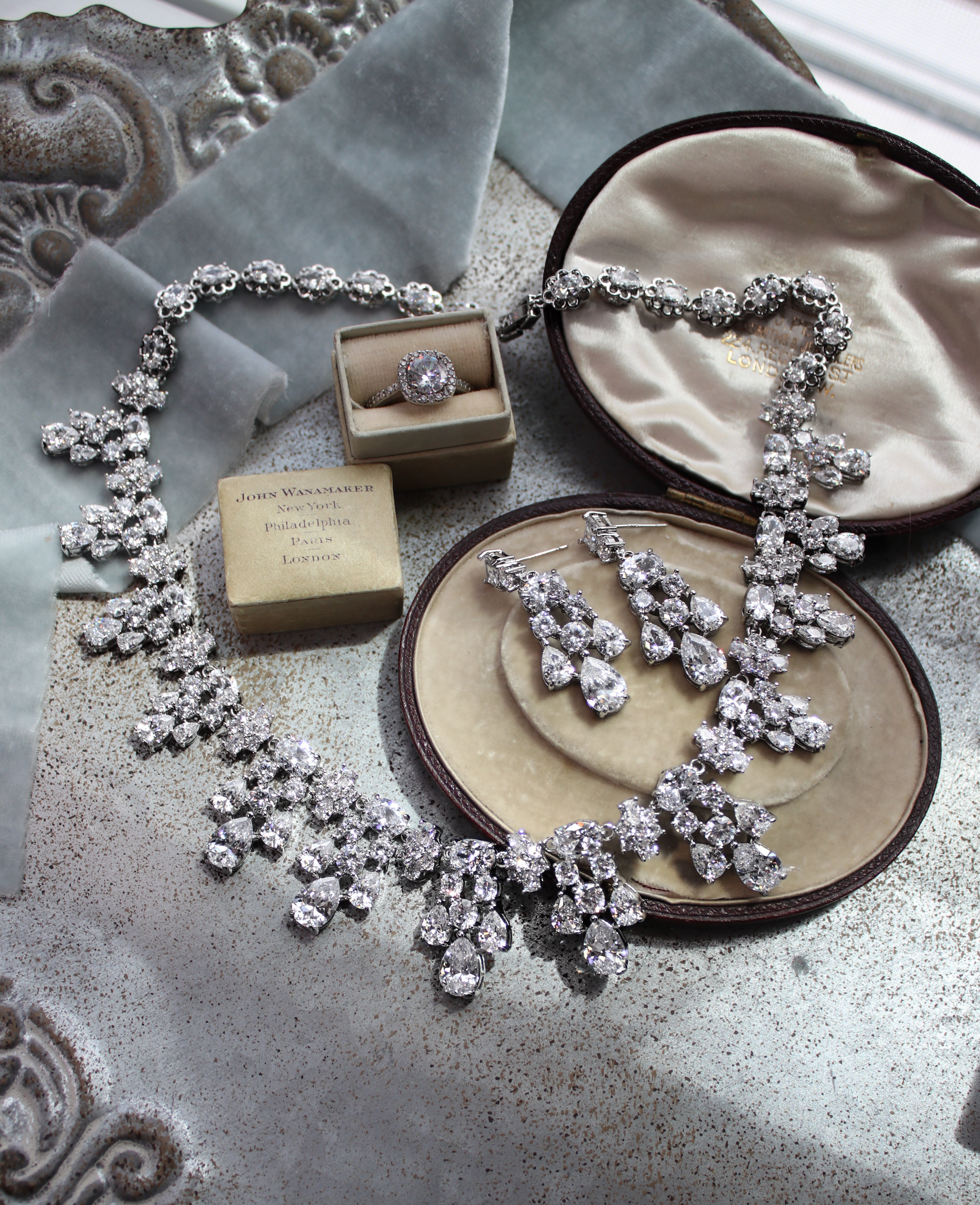 ALBERTINE Statement Necklace Set