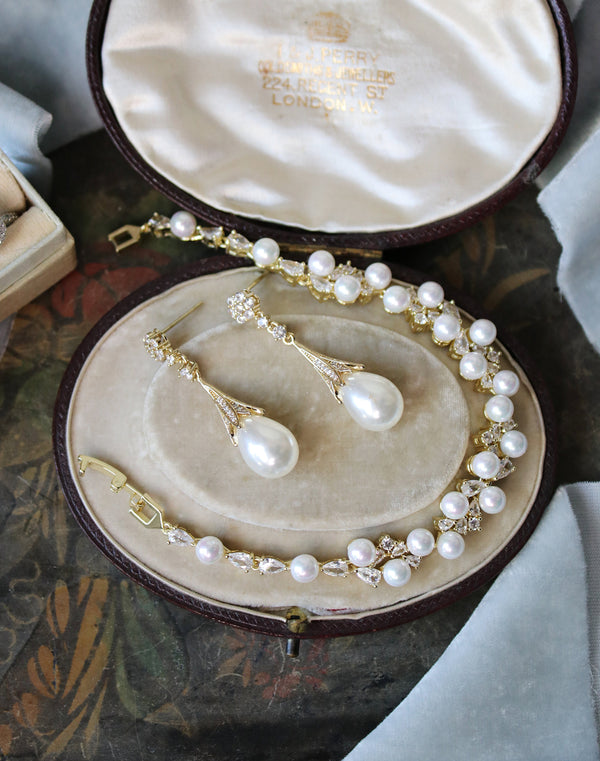 GIGI Simulated Diamond and Pearl Bridal Bracelet