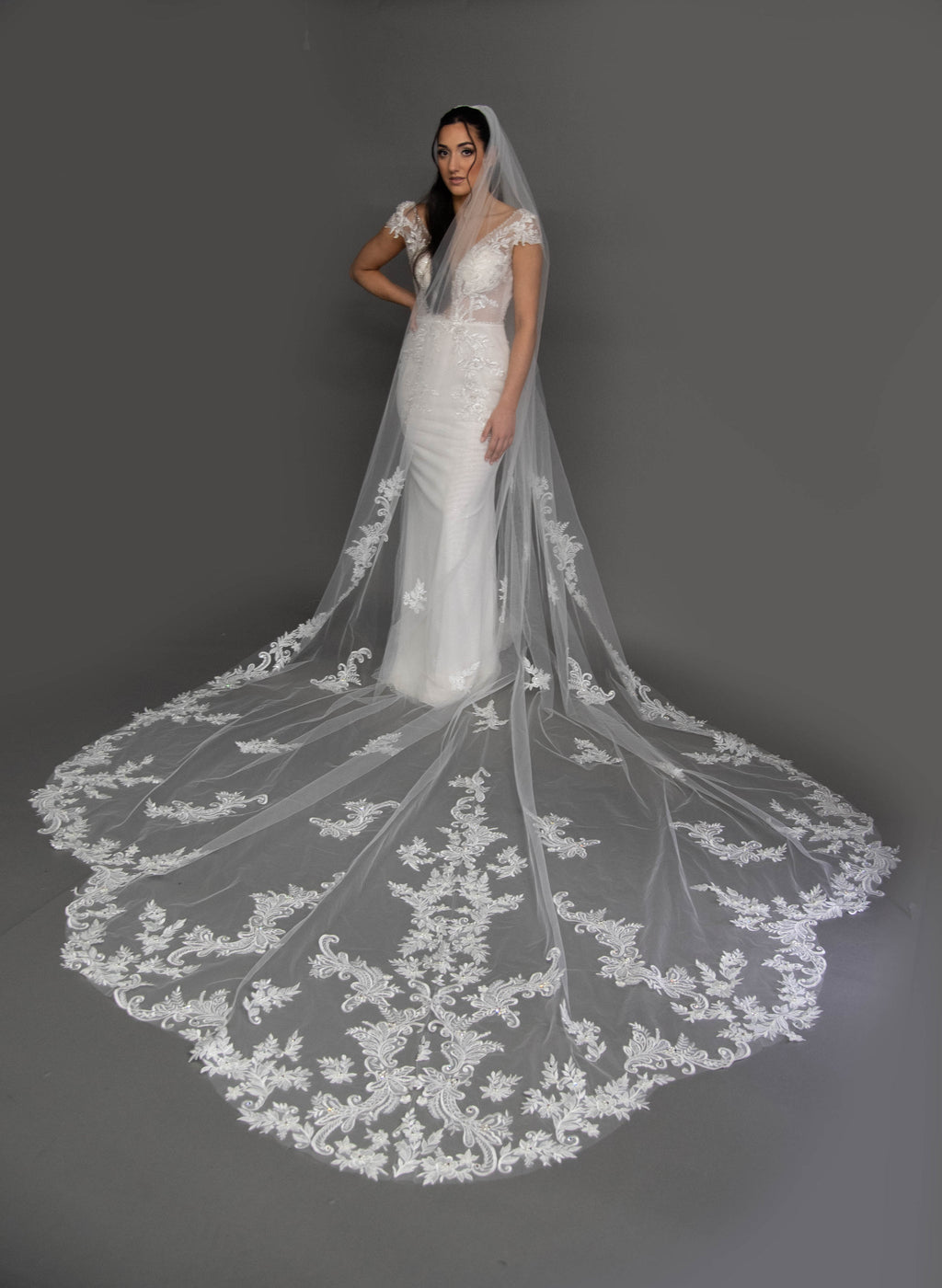 https://edenluxebridal.com/cdn/shop/files/IMG-1343_1024x.jpg?v=1703722927