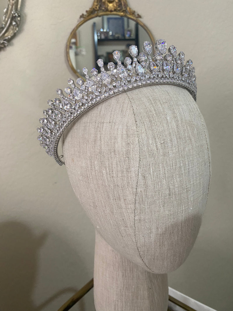 Royal Bridal Crown | EDEN LUXE Bridal