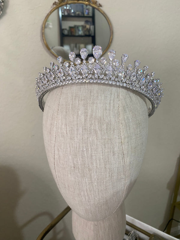 EDEN Royal Bridal Crown