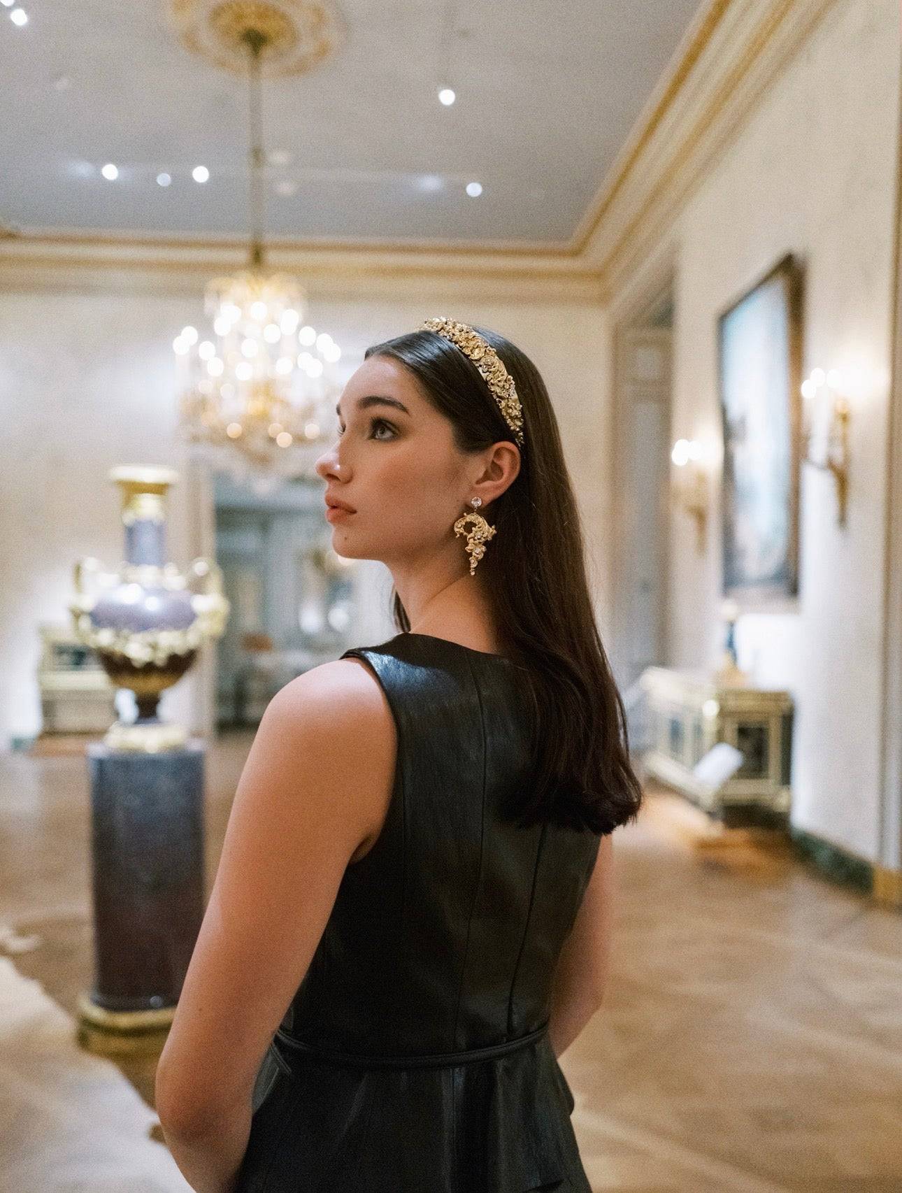 VICTORIA Everyday Tiara™ Halo – 14k Gold Plated Rococo Swarovski Crystal Crown - EDEN LUXE Everyday