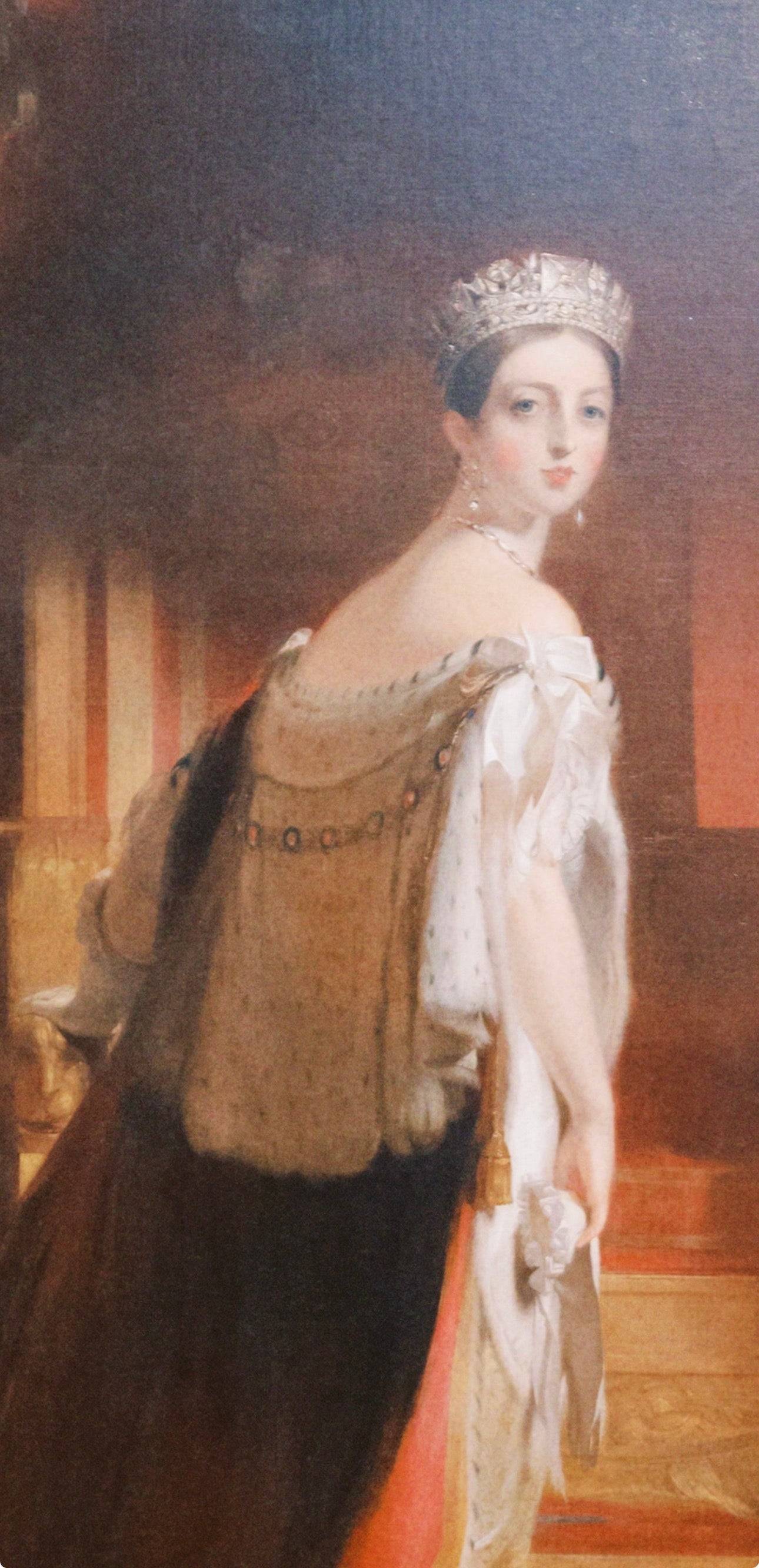 VICTORIA Petite Baroque Earrings - EDEN LUXE Everyday