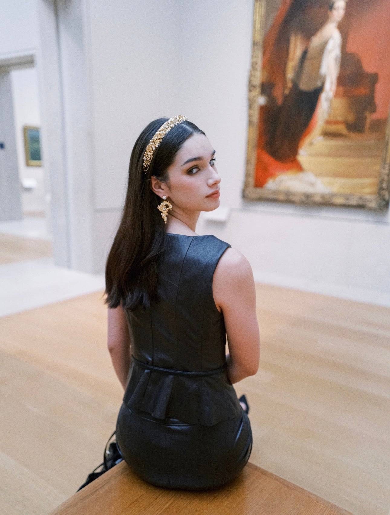 VICTORIA Everyday Tiara™ Halo – 14k Gold Plated Rococo Swarovski Crystal Crown - EDEN LUXE Everyday