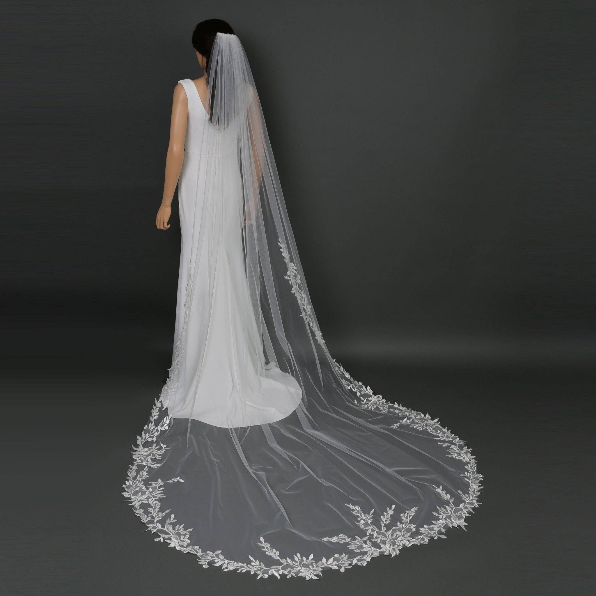 FS6228 Floral Vine Embroidered Lace Bridal Veil 108": Ivory / 108"X72"