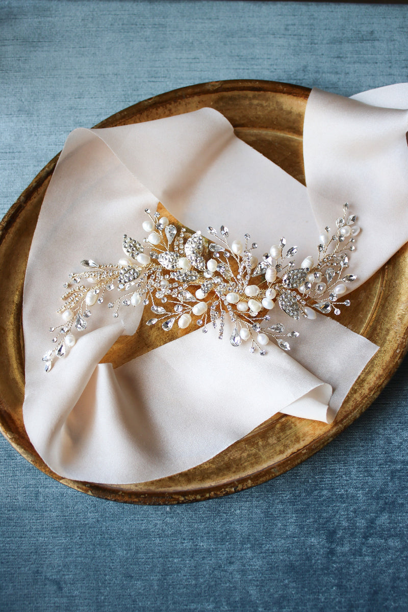 JACQUELINE Freshwater Pearl and Crystal Bridal Hair Clip