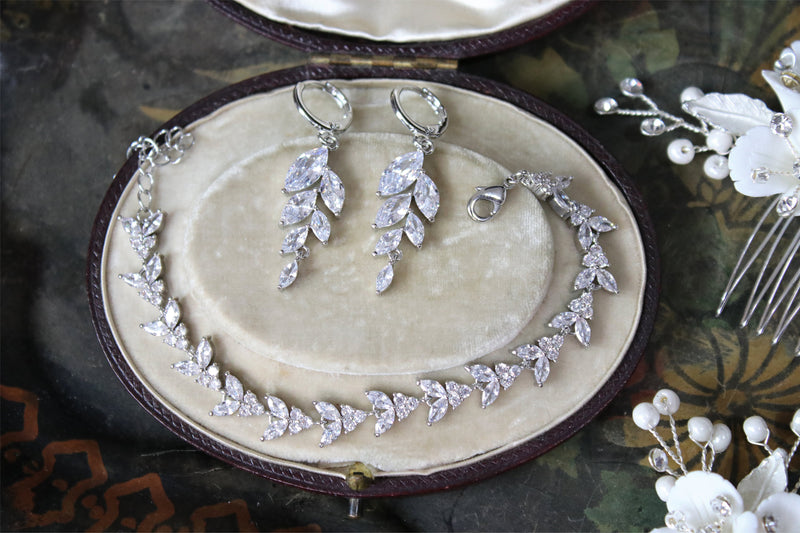 EDEN LUXE Bridal Earrings HALEY Bridal Drop Earrings Necklace and Bracelet Set