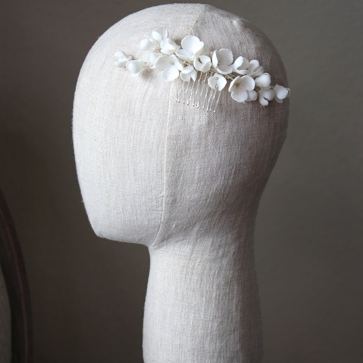 Porcelain Floral Headpiece Comb HARPER | EDEN LUXE Bridal display picture 2