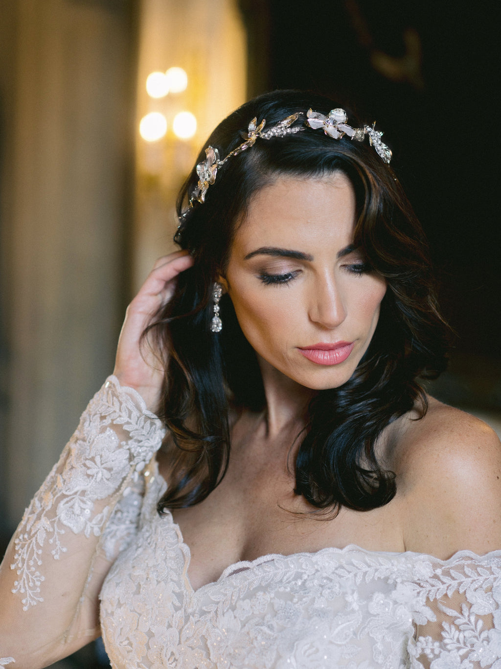 Pin by Margarita Popova on Корона | Tiara hairstyles, Wedding tiara  hairstyles, Bridal hair and makeup