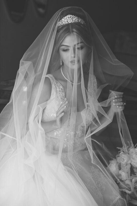 Bride wearing Tiara and veil | EDEN LUXE Bridal