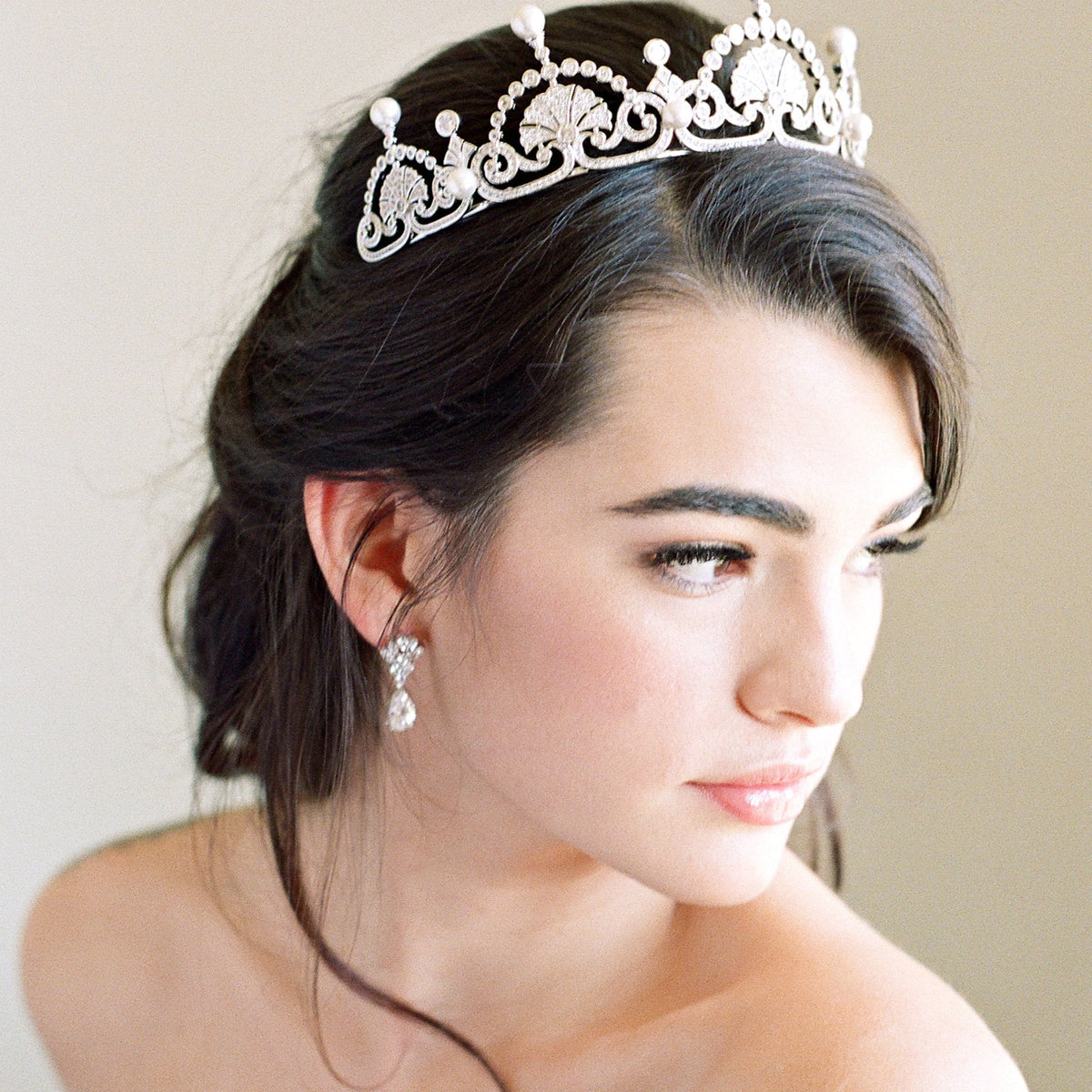 eden-luxe-bridal-tiara-lotus-  display picture 2