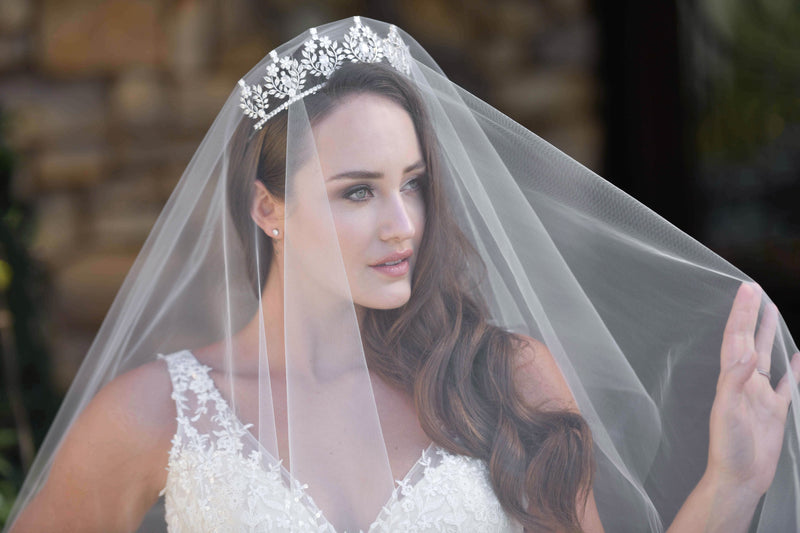 Pearl blusher veil  Drop veil, Bride headpiece, Wedding dress