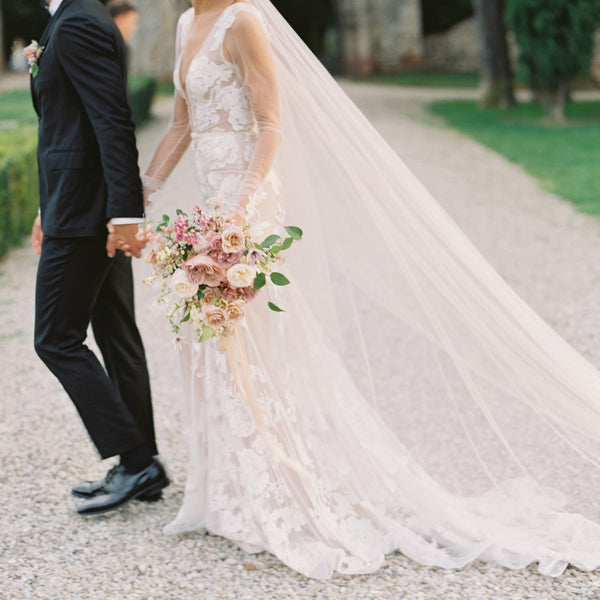 https://edenluxebridal.com/cdn/shop/products/eden-luxe-bridal-veils-blush-gabrielle-blush-ultra-long-royal-cathedral-1-layer-wedding-veil-30756091199622_600x600_crop_center.jpg?v=1669252209